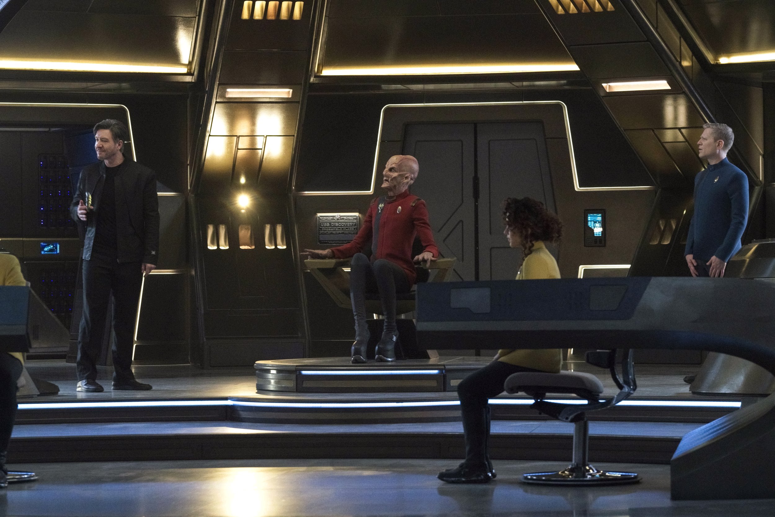   Pictured: Shawn Doyle as Ruon Tarka, Doug Jones as Saru and Anthony Rapp as Stamets of the Paramount+ original series STAR TREK: DISCOVERY. Photo Cr: Michael Gibson/Paramount+ (C) 2021 CBS Interactive. All Rights Reserved.  