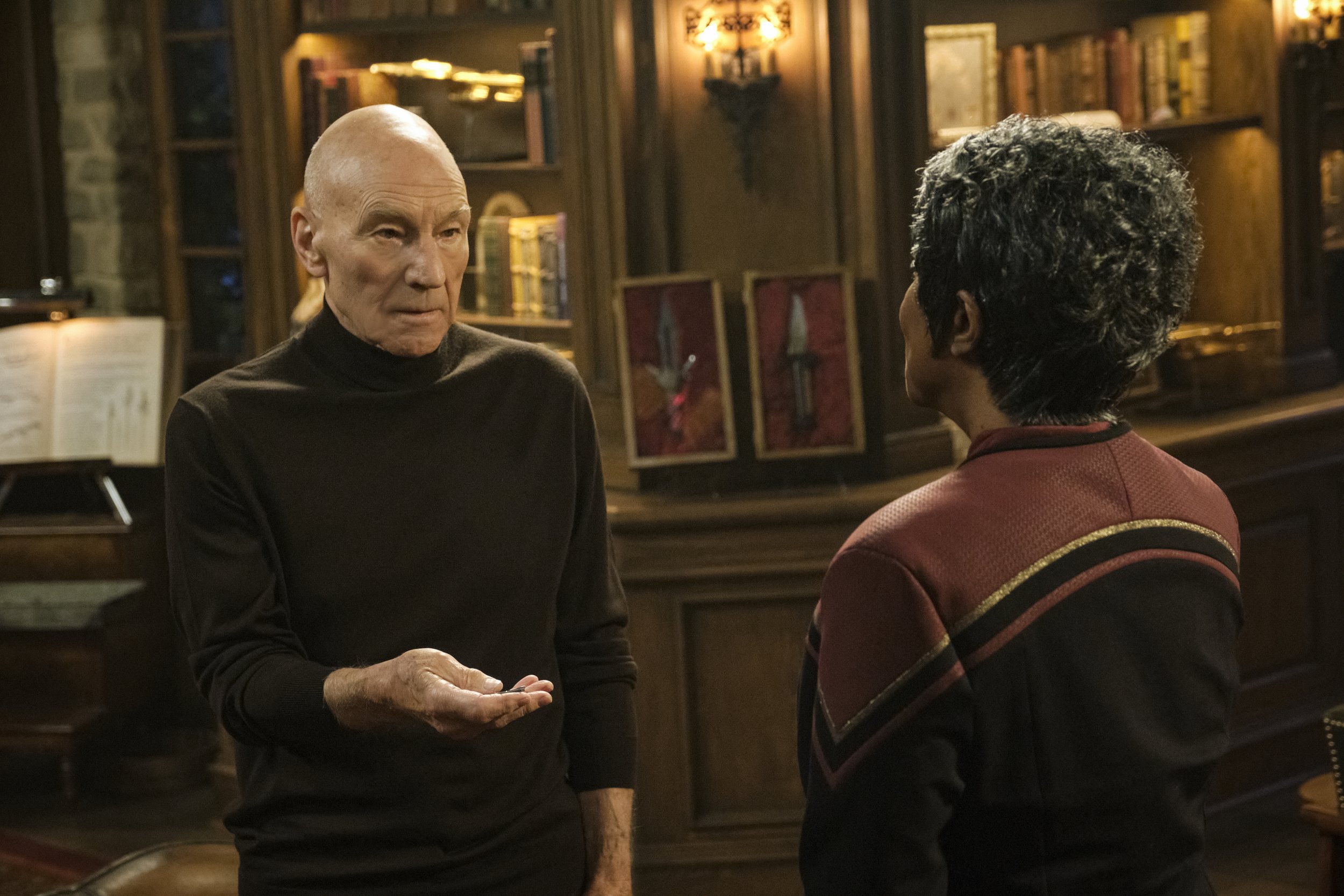   Pictured: Sir Patrick Stewart as Jean-Luc Picard and April Grace as Admiral Whitley of the Paramount+ original series STAR TREK: PICARD. Photo Cr: Trae Patton/Paramount+ (C)2022 ViacomCBS. All Rights Reserved.  