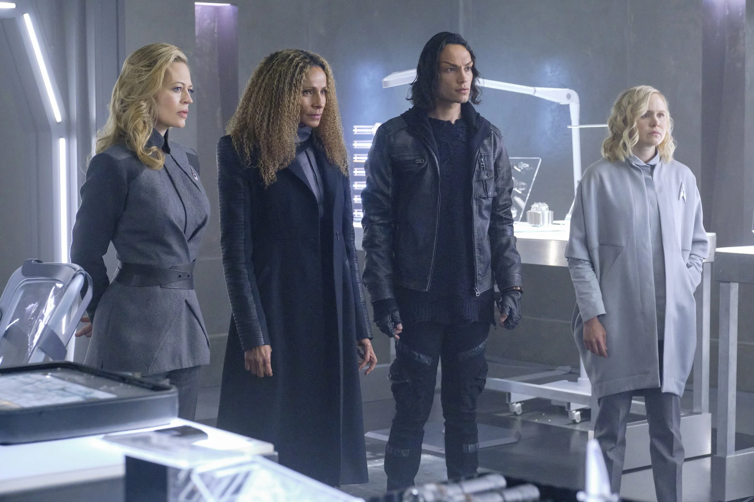 Pictured: Jeri Ryan as Seven of Nine, Michelle Hurd as Raffi, Evan Evagora as Elnor and Alison Pill as Jurati of the Paramount+ original series STAR TREK: PICARD. Photo Cr: Trae Patton/Paramount+ ©2022 ViacomCBS. All Rights Reserved.
