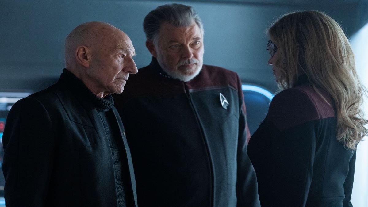   Patrick Stewart  as Picard,  Jonathan Frakes  as Riker and  Jeri Ryan  as Seven of Nine.  Image: Trae Patton/Paramount+.  