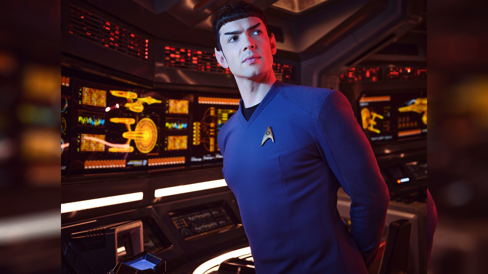 Ethan Peck plays Spock in STAR TREK: STRANCE NEW WORLDS