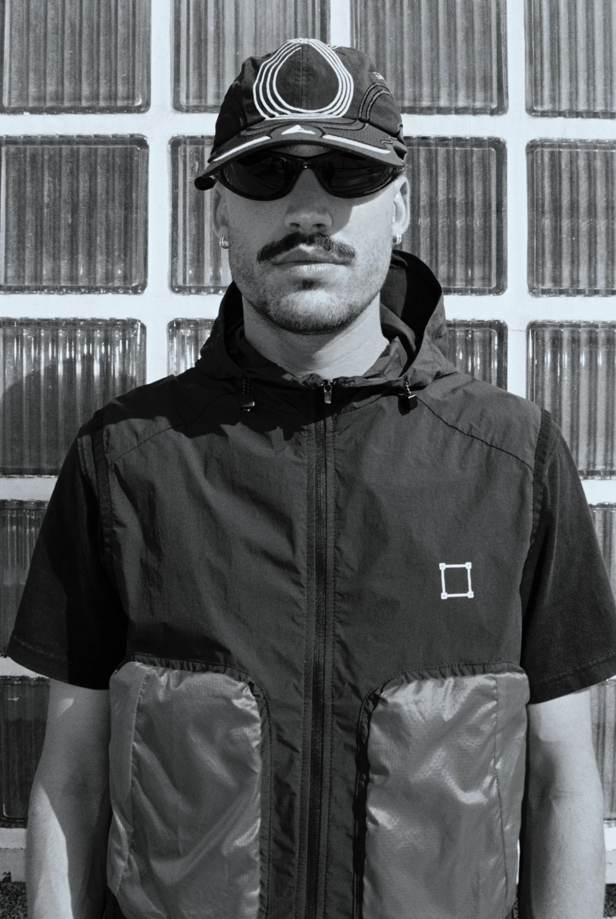 OLE-MERCH-bw-0351.jpg