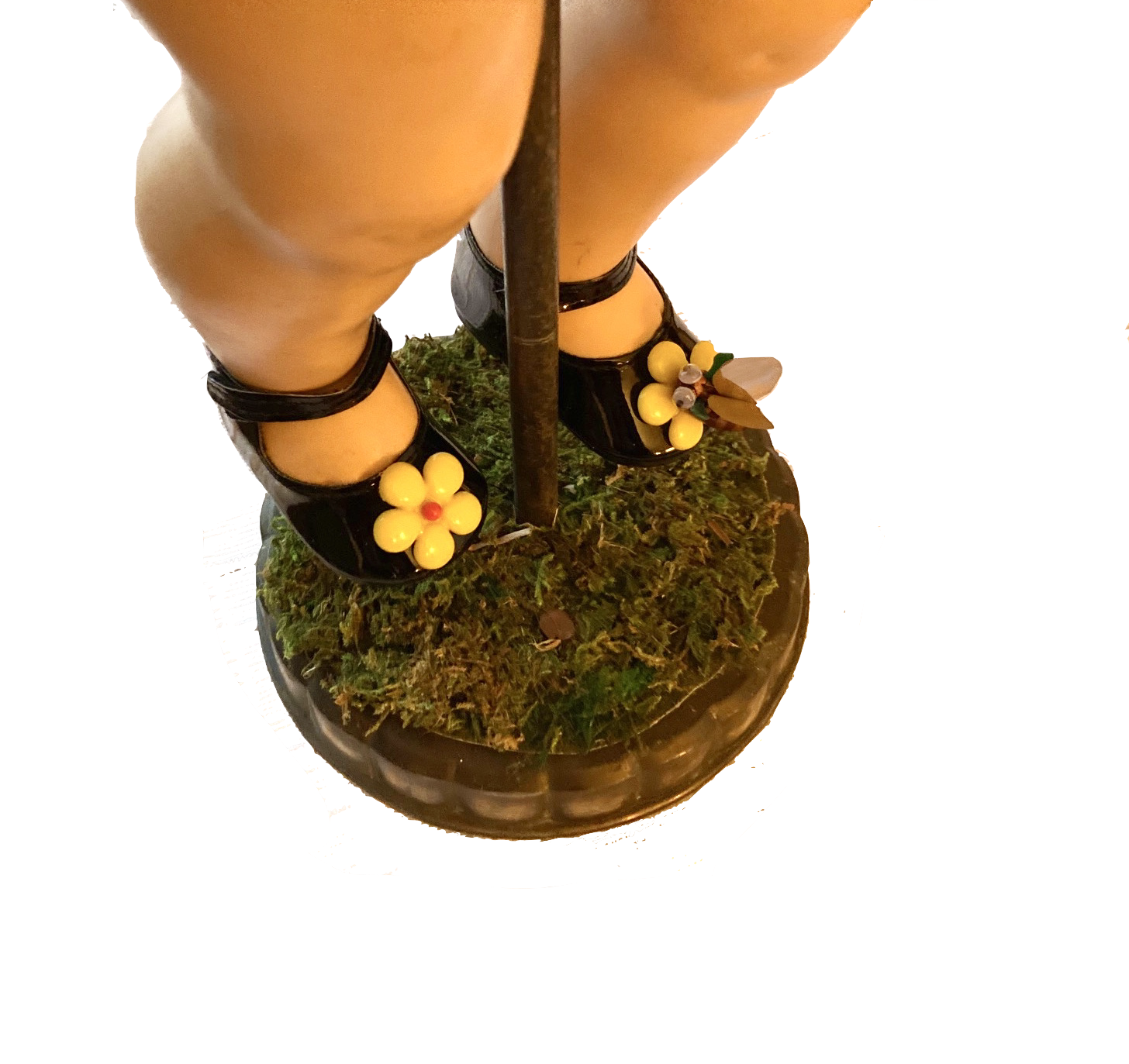 Buzzed feet.png