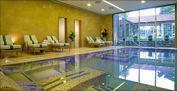 Spa Pool Interior.jpg