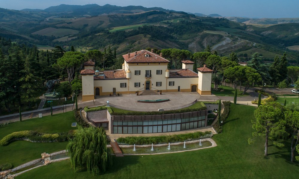 PALAZZO DI VARIGNANA HOTEL, ITALY