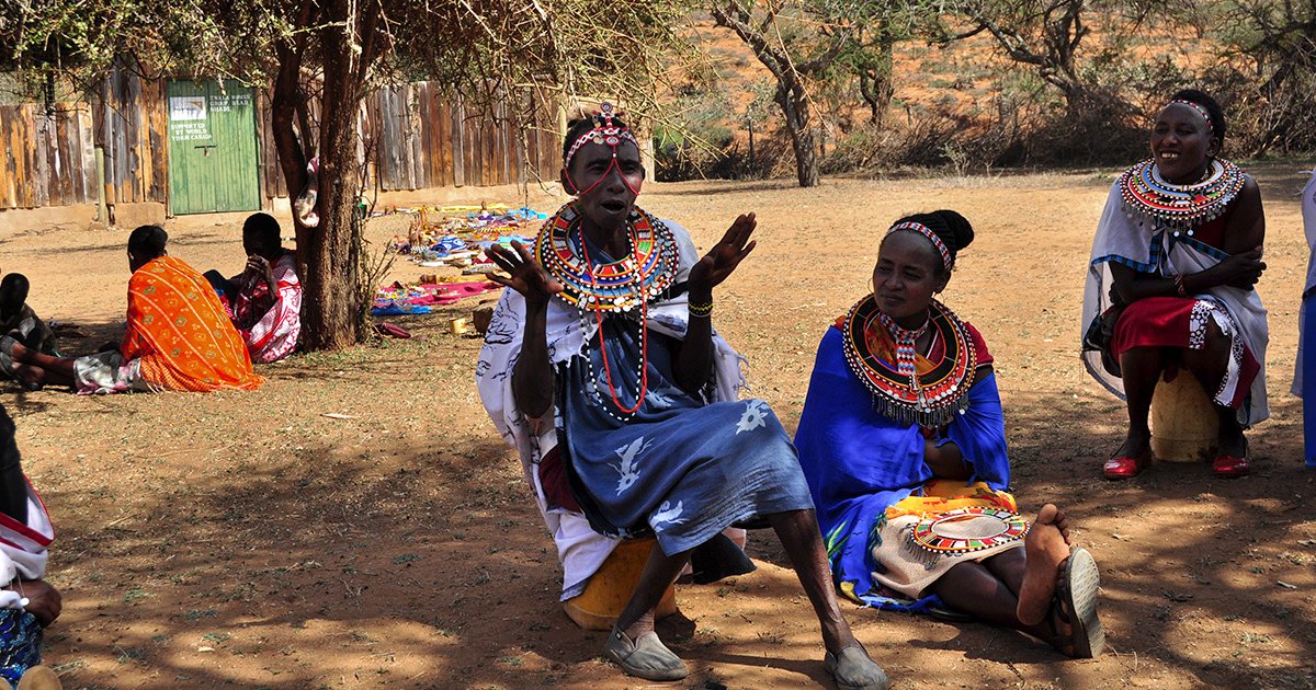 Discussion during the Community Storytelling Workshop Elisa organised at Twala Tebebo