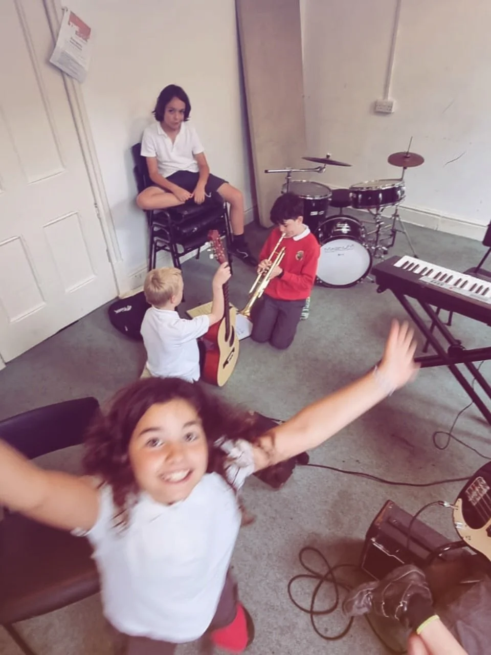 🎸 Saturday Band Sessions &ndash; Limited Spaces Left! 

Our popular Saturday band sessions at the Kingdom Life Youth Centre, Old Trafford are back this weekend, and we&rsquo;ve only got 4 spaces left:
 
11am band: 2 spaces (ages 7&ndash;10)
12pm ban