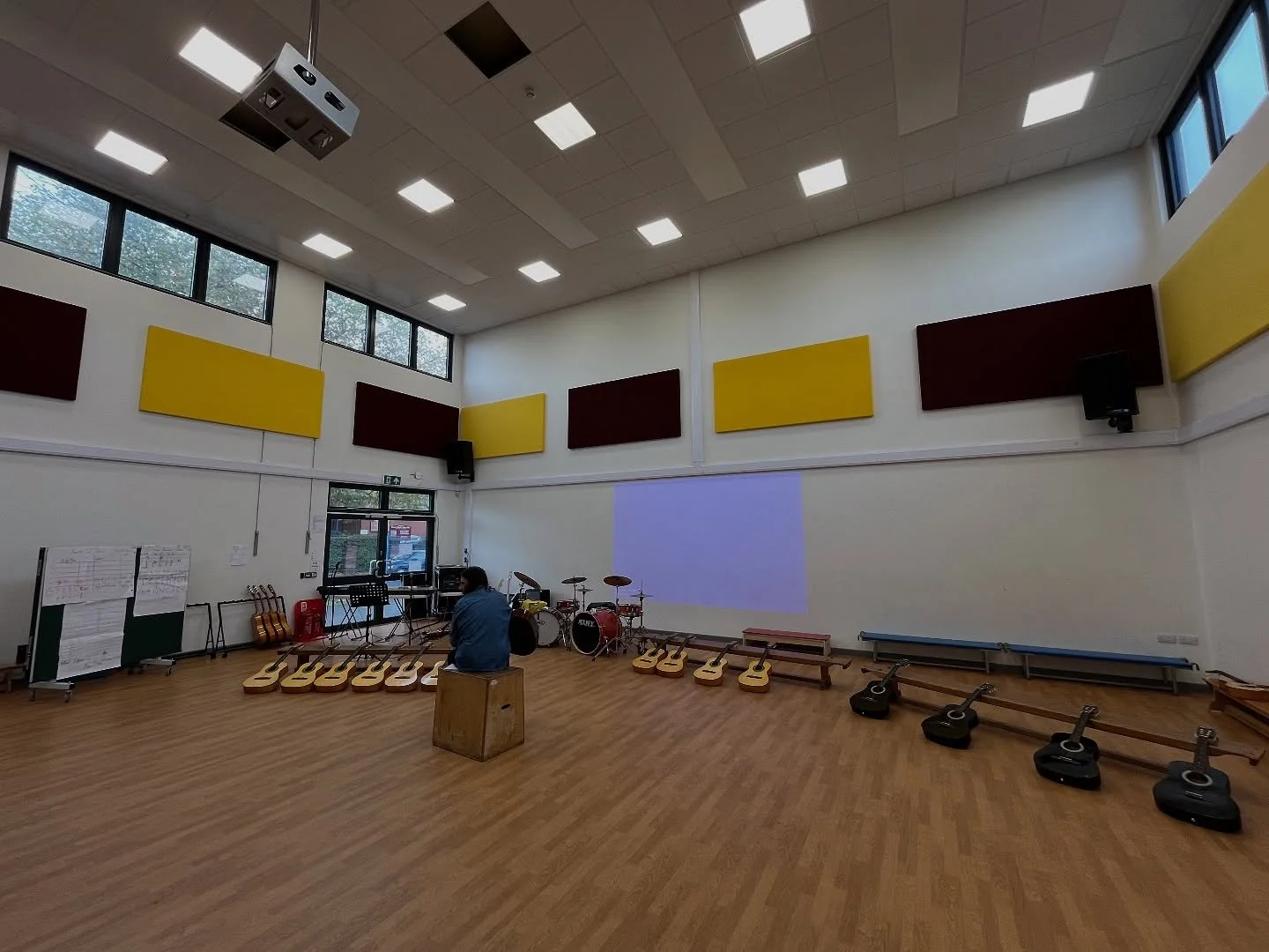 Show day at @websterprimary 🤘🏻. We have another jam packed line up consisting of the Reception cohort getting their first taste of performing with a rendition of Fr&egrave;re Jacques, whilst the Year 5s take on Another Brick In A Wall, Twist &amp; 