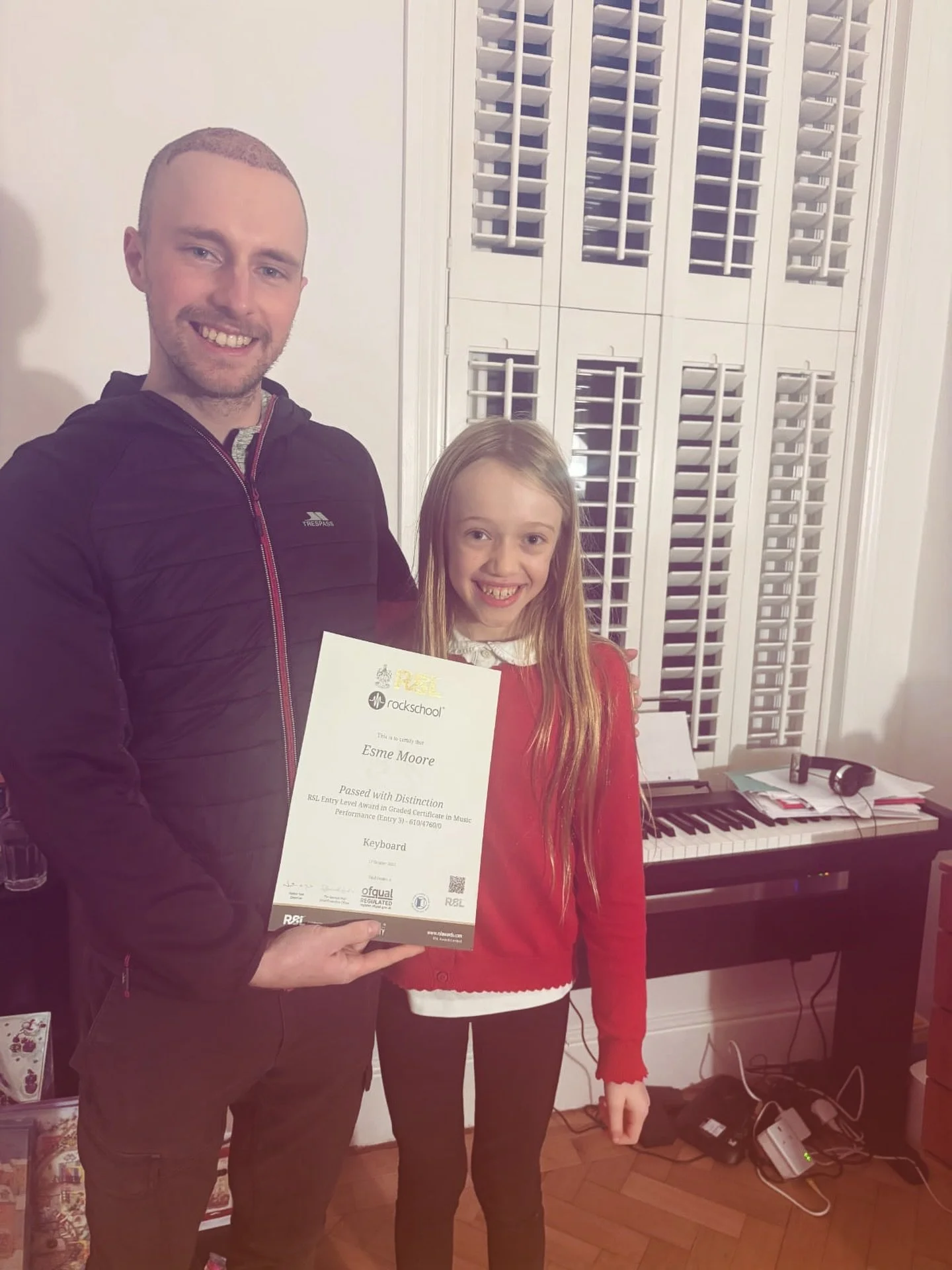 Massive congratulations to young Esme on receiving a Distinction in her debut Keys 🎹 exam! 💯