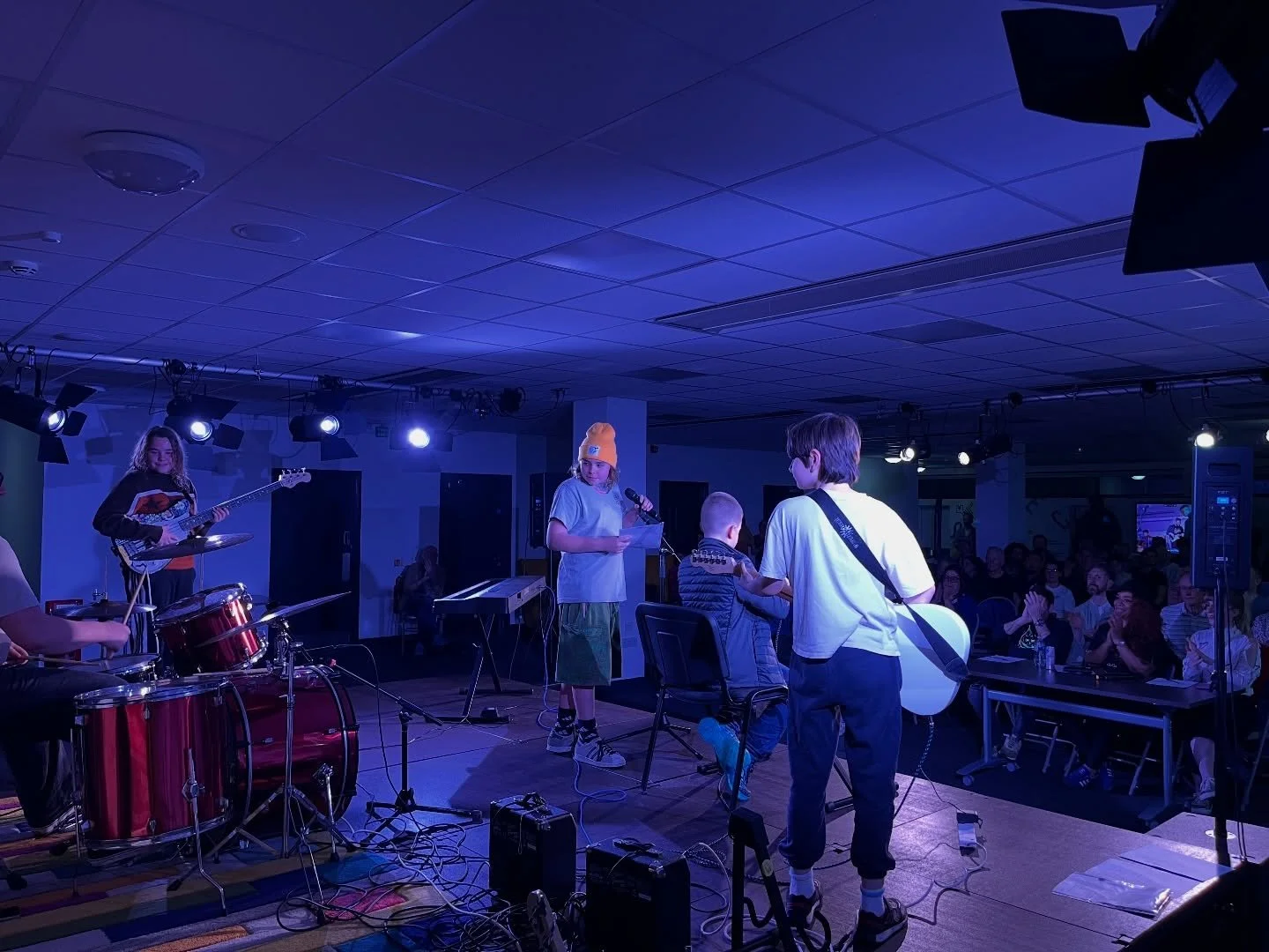 Next up SILENT THOUGHTS took to the stage with a rousing rendition of Sit Down by @wearejames. Stone. Cold. Classic! ⚡️