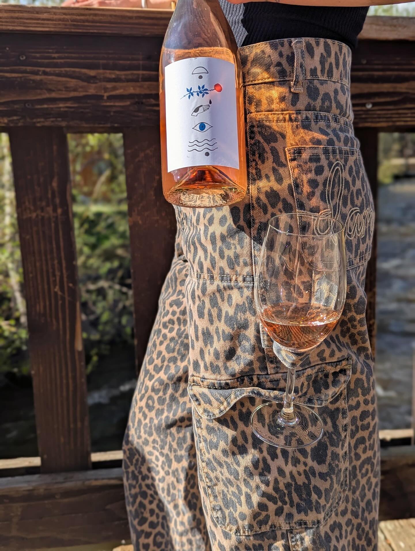 Last day to sign up for June Bottle Club is Sunday by 5pm! Get a fun surprise of Breadery wines curated by our wine director, Kori Ann, not available in local stores.
.
Pick up will be Friday the 13th! 👻
.
Order and sign up on our website under sh