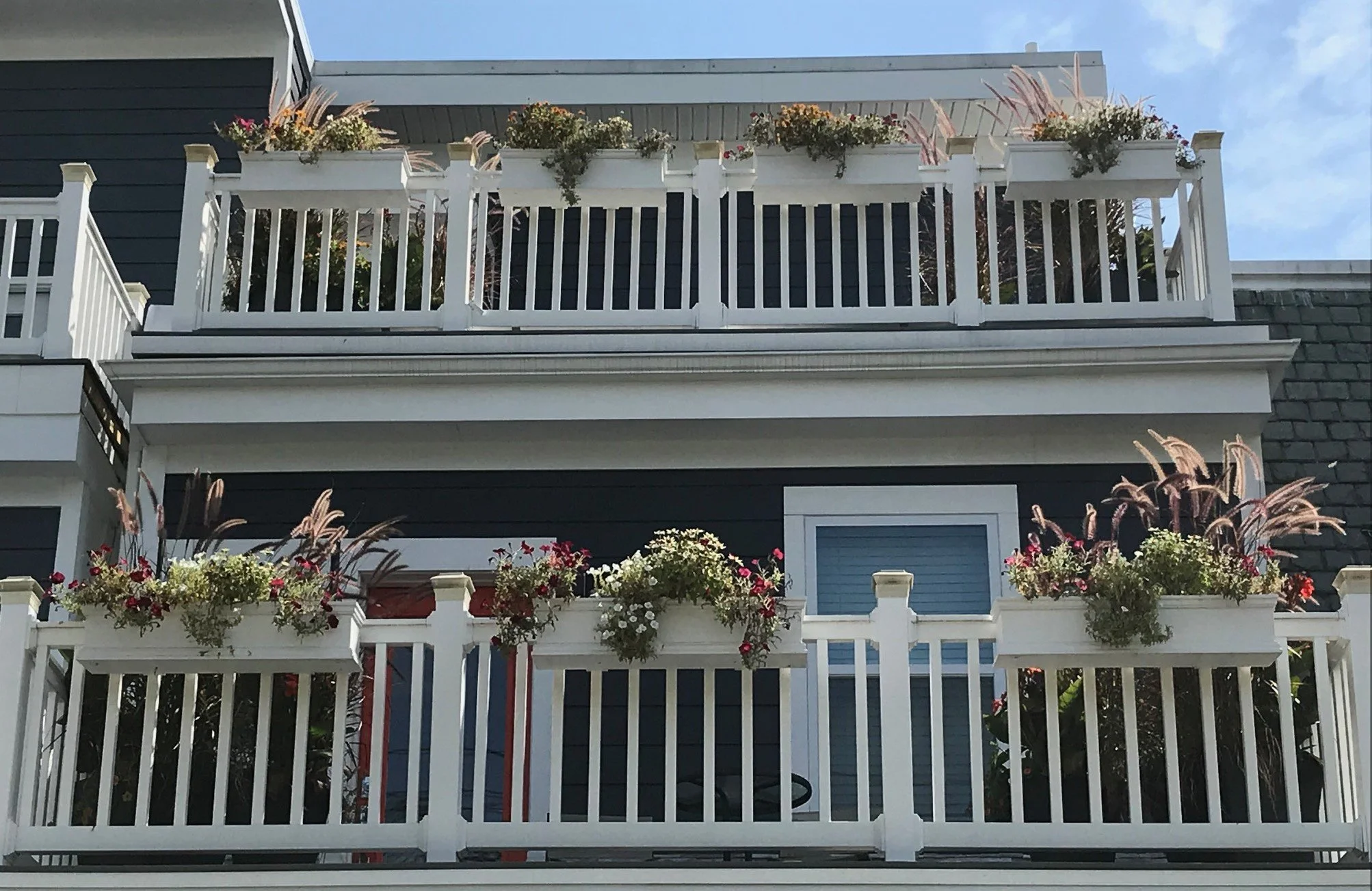  Containers up and down. 