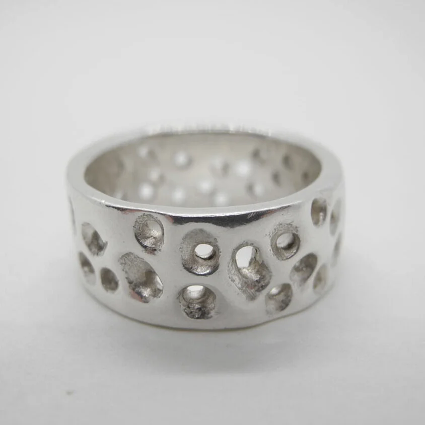eroded-band-sterling-silver-9mm-a.jpg