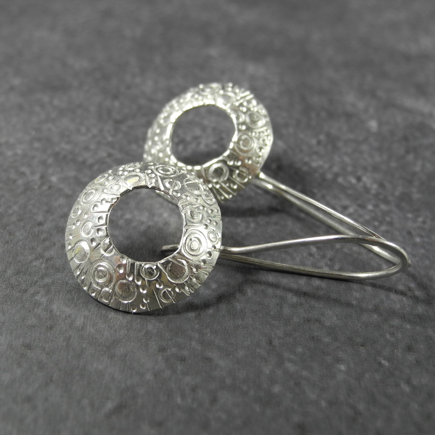 bright-open-limpet-small-drop-earrings-pattern4-2-annbruford.jpg