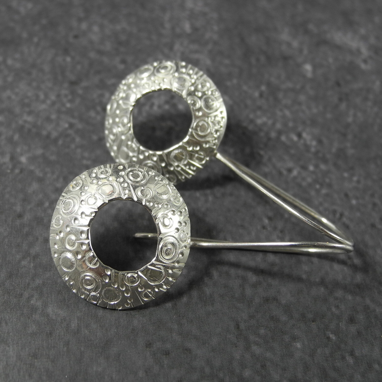 bright-open-limpet-small-drop-earrings-pattern4-3-annbruford.jpg