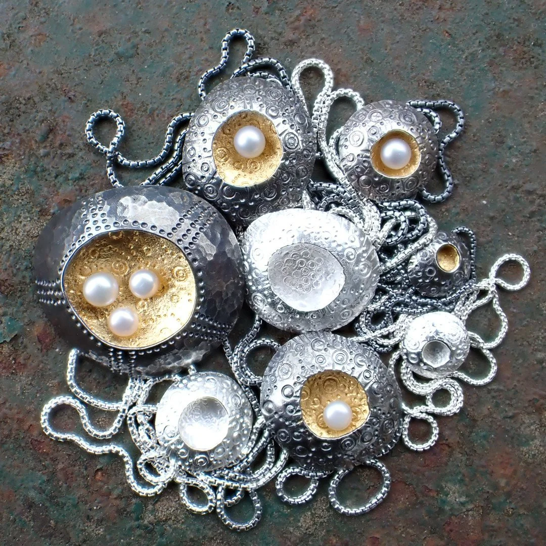 Wonderworks Contemporary Craft Fair at the Jubilee Hall in Chagford is open from 10am until 5pm tonight and tomorrow.  TQ13 8DP  Over twenty local artisans and artists selling unique handcrafted gifts for discerning friends and family.⁠
Item: Echinod
