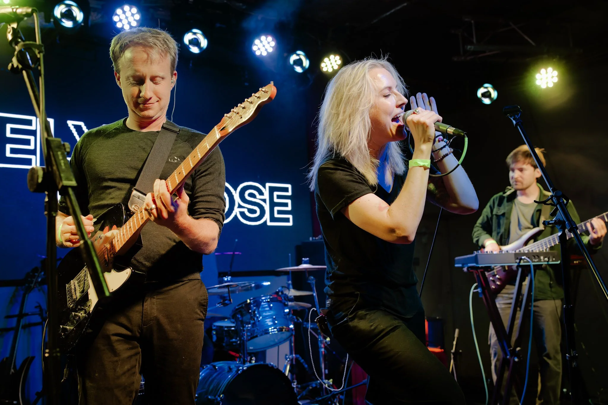 Elyse Therose live at Moe's BBQ in Englewood, CO on December 6, 2025
