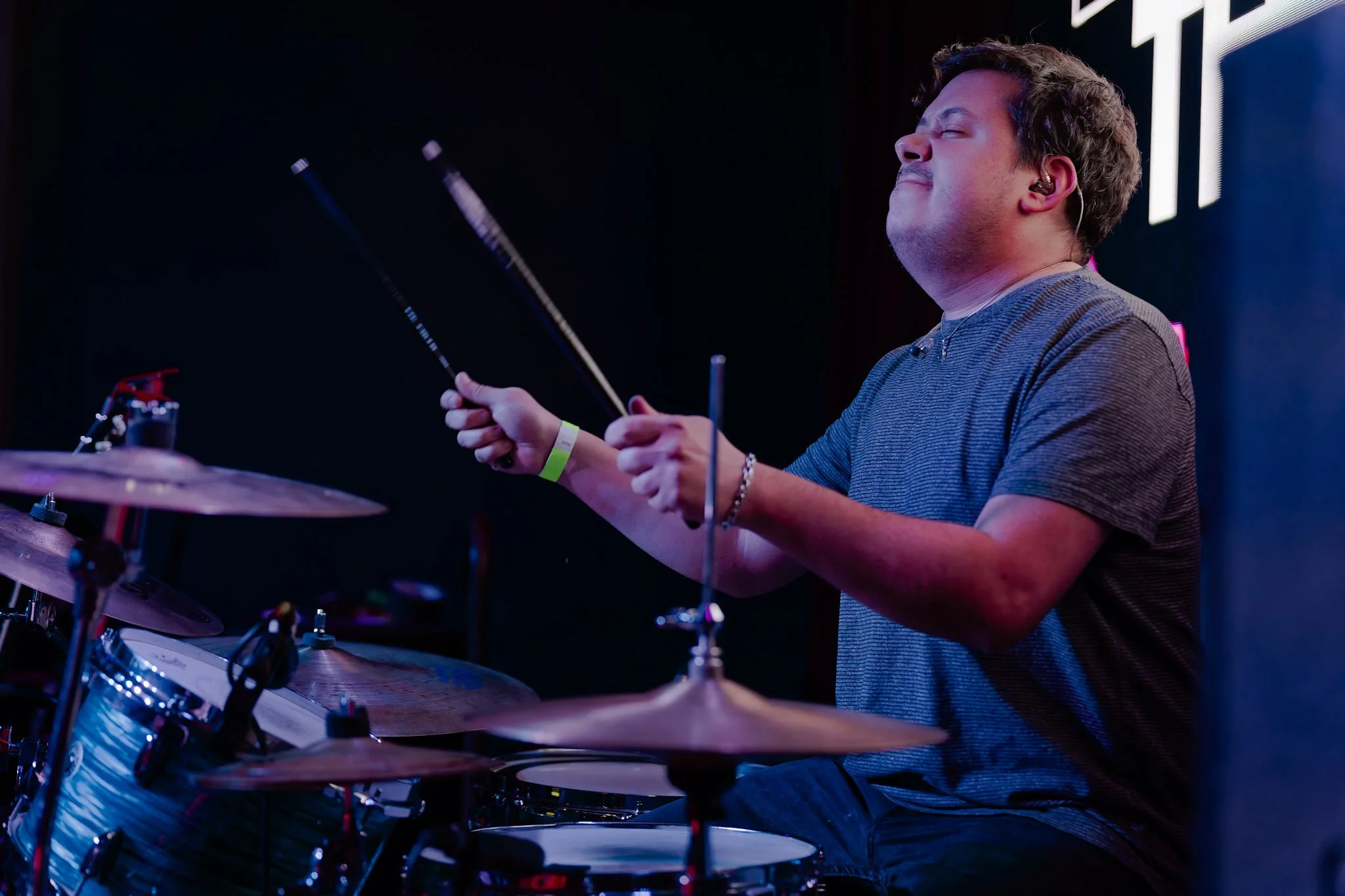 Elyse Therose live at Moe's BBQ in Englewood, CO on December 6, 2025