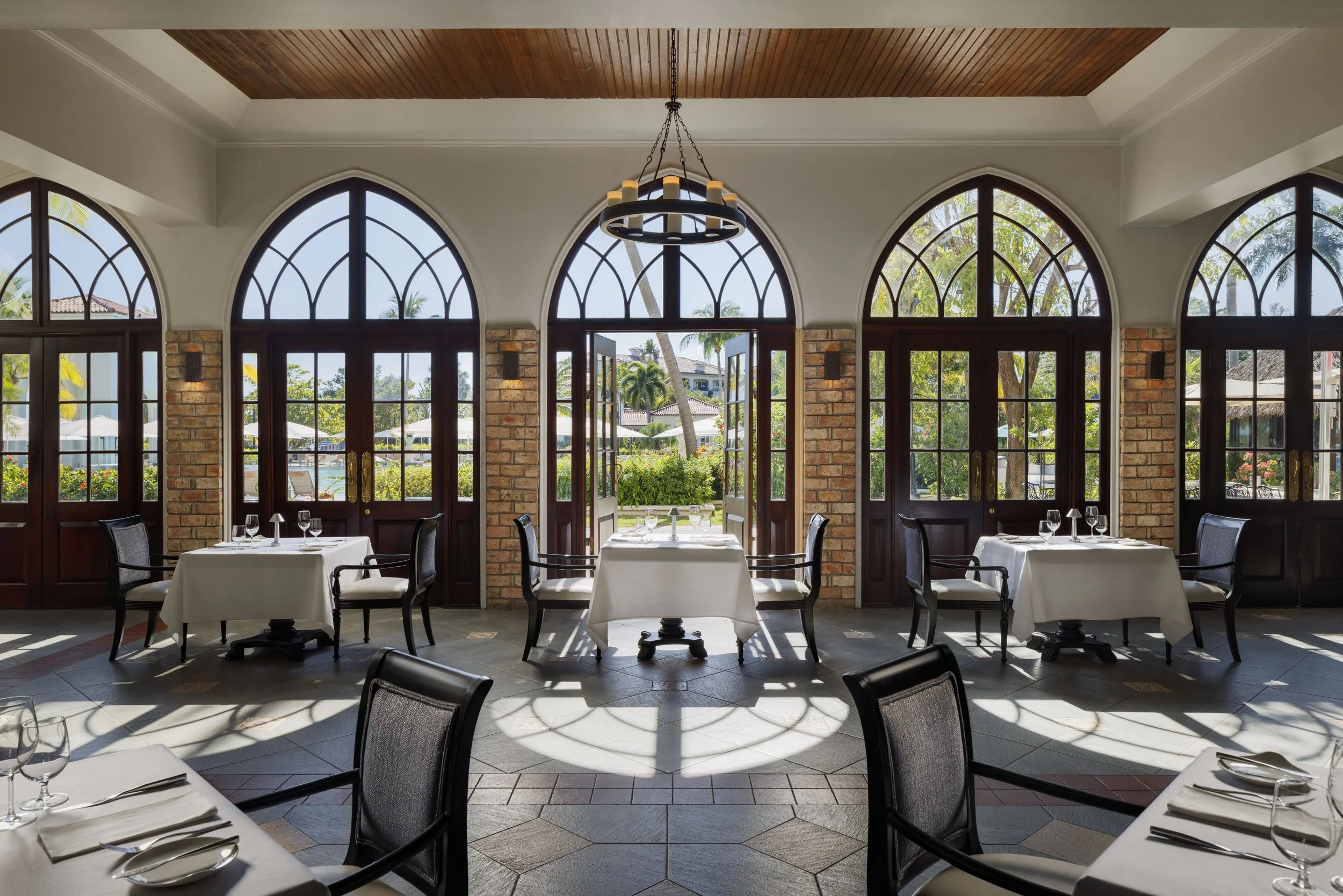 Travel Advisor Asset-SSC-Restaurant-Eleanors.jpg