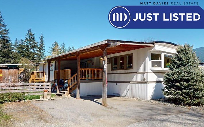 👀 Look at this one 👀

📍 107 - 40157 Government Road
🗺️ Squamish BC
🏘️ Spiral Manufactured Home Park
🛏️ 2 Bed
🛁 1 Bath
📐 792 sq ft
🔨 Recently renovated
🚿 Outdoor shower
☀️ Bright yard
🚘 Carport
☔️ Covered deck
🛷 Sled shed
📦 Storage shed
?