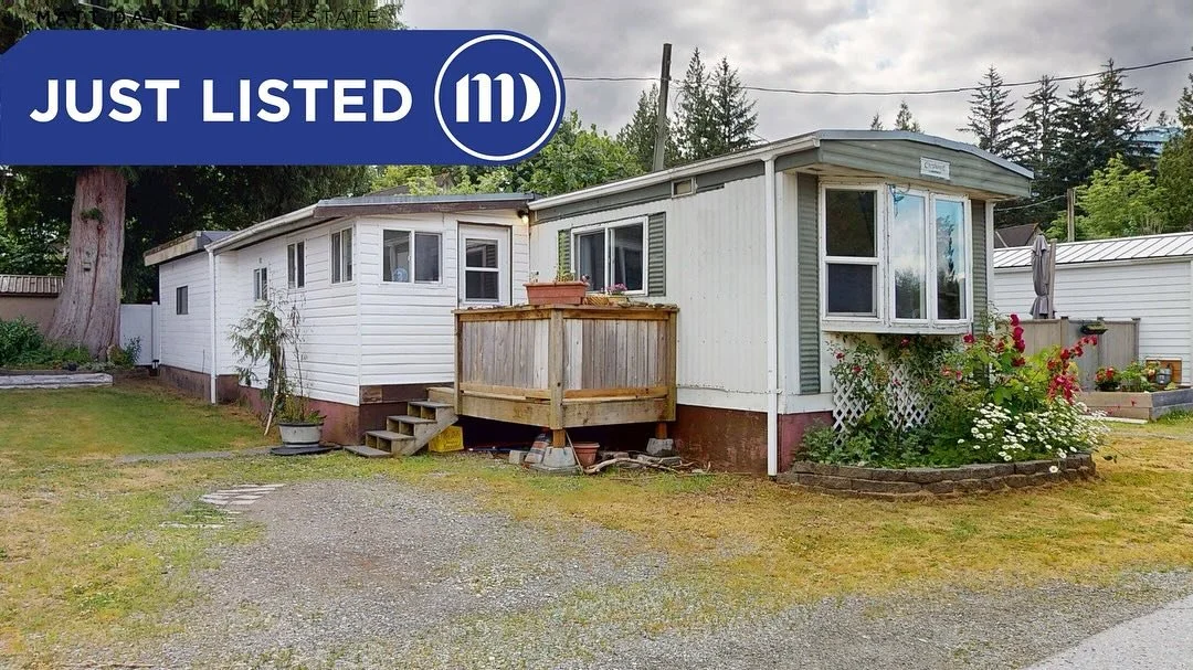 📍 3 - 40022 Government Road
🗺️ Squamish, BC
🏘️ Angelo&rsquo;s / Wagon Wheel
🛏️ 4 Bed
🛁 1 Bath
📐 1089 sq ft
🔨 Make it your own
🚘 Open parking
🌲 Big yard
🐕 Pet friendly park
💰 Listed at $215,000

Welcome to 3 Angelo&rsquo;s/Wagon Wheel

This