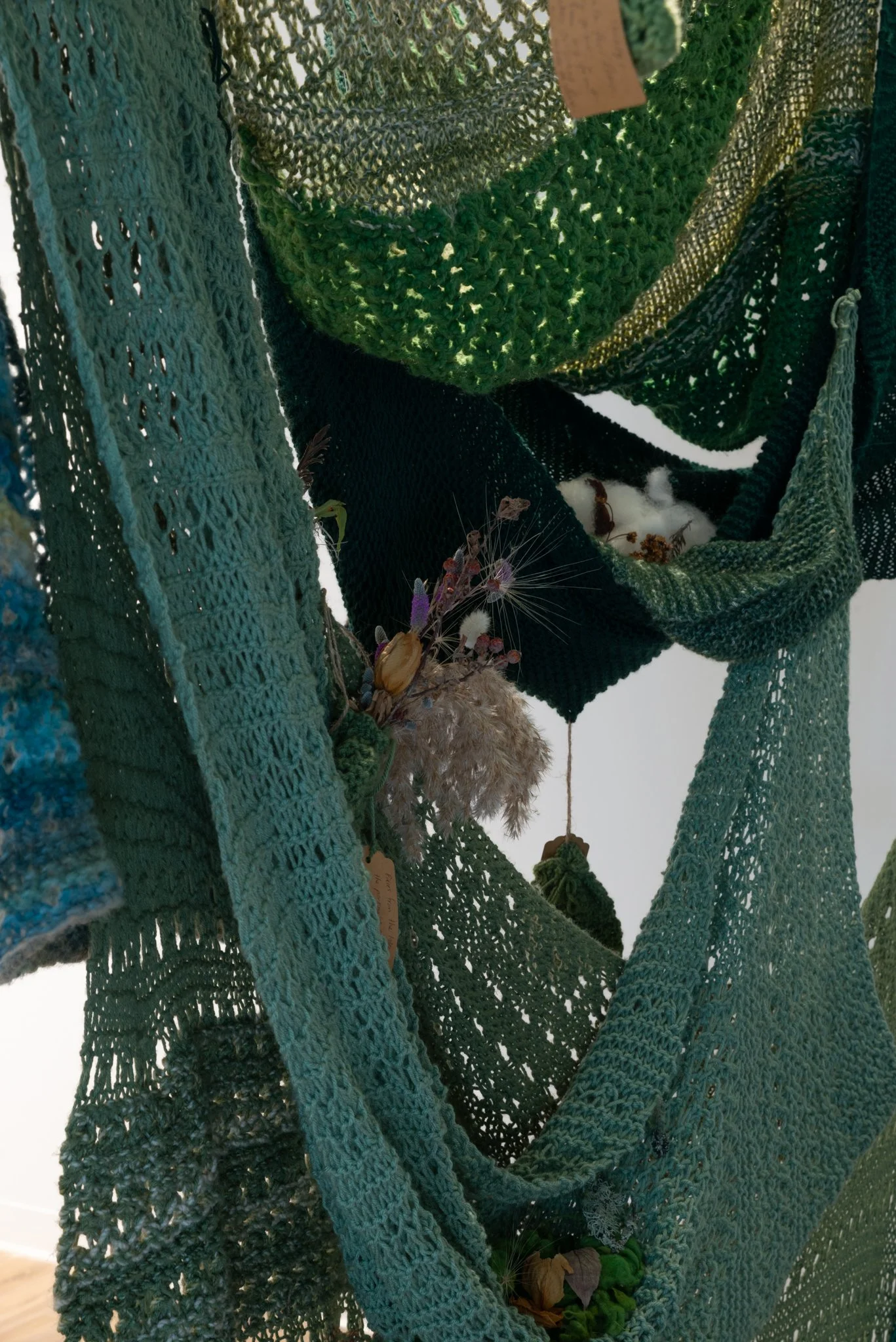 Knittingdetal_statesofself (1).jpg