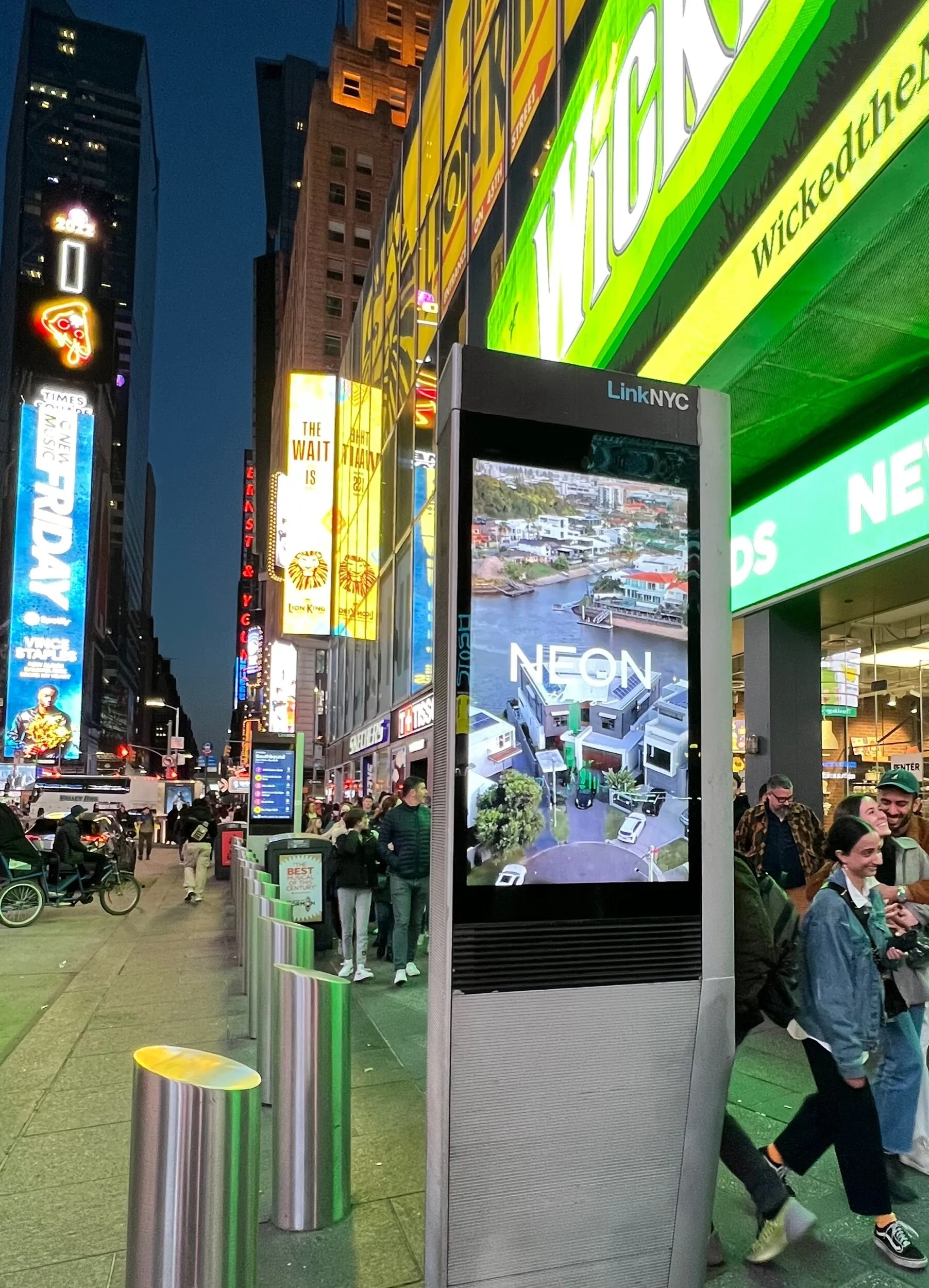 FCBDB395-A519-41FF-80C1-C286AD735360