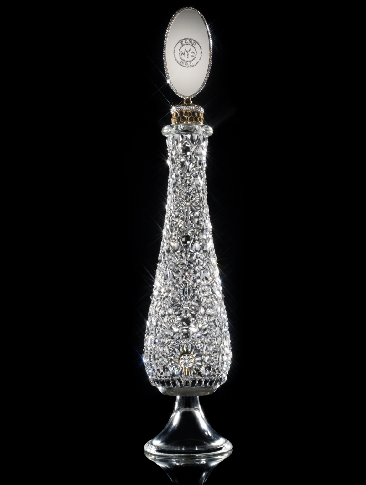 SWAROVSKI AMPHORA.png