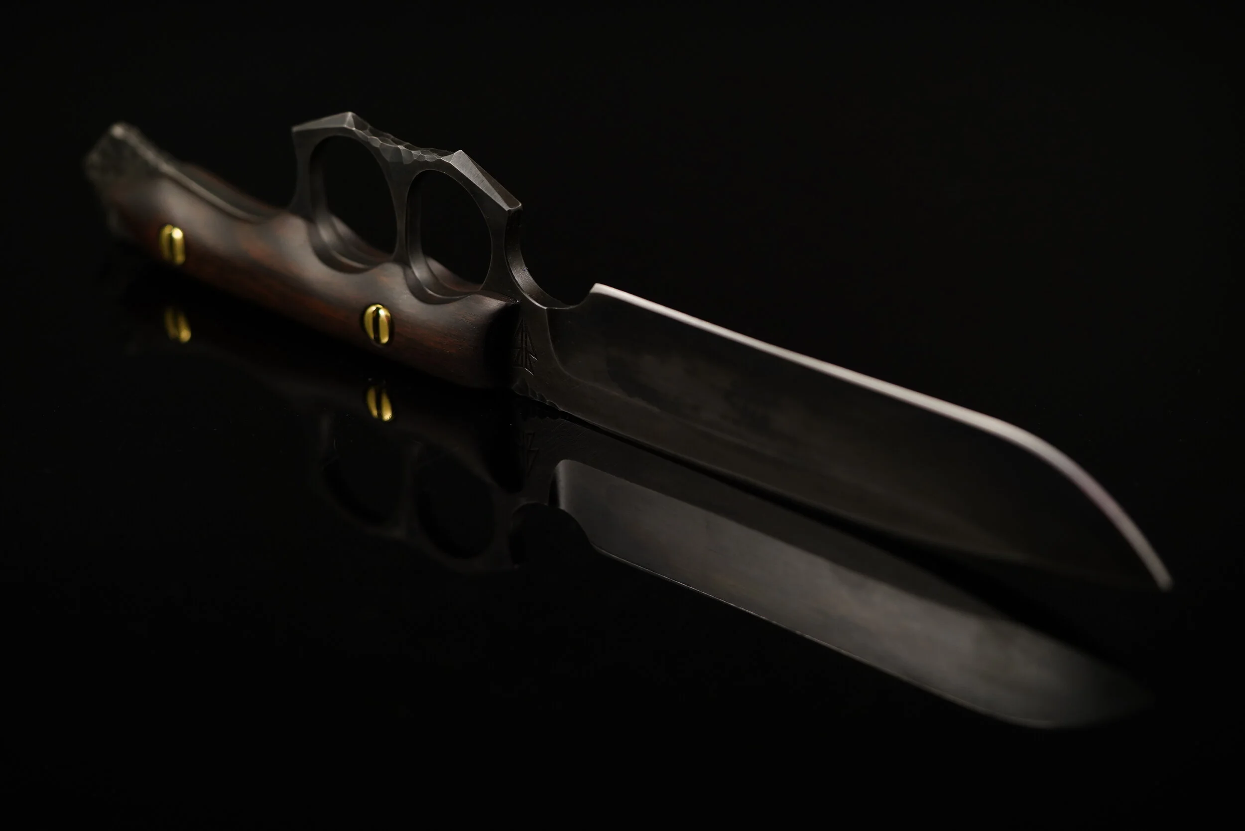 Knapped Ebony Knuckler