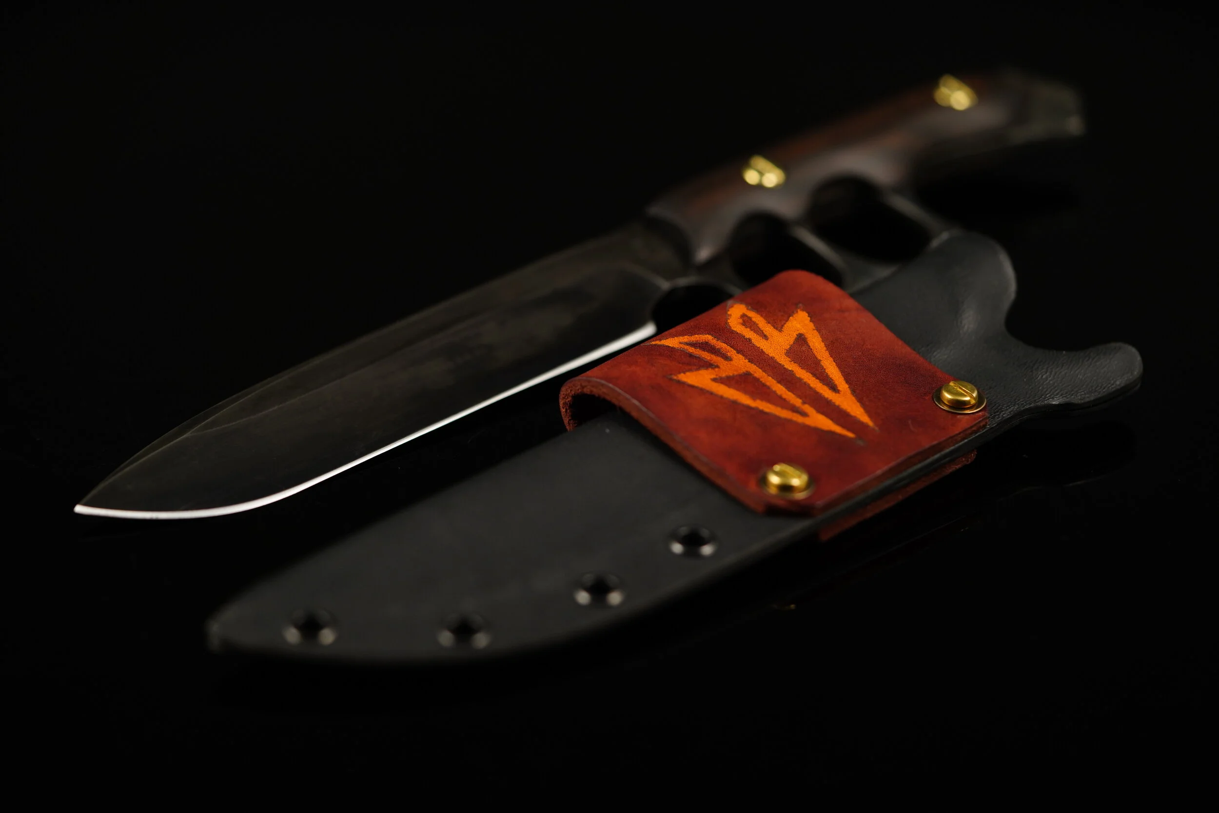 Knapped Ebony Knuckler