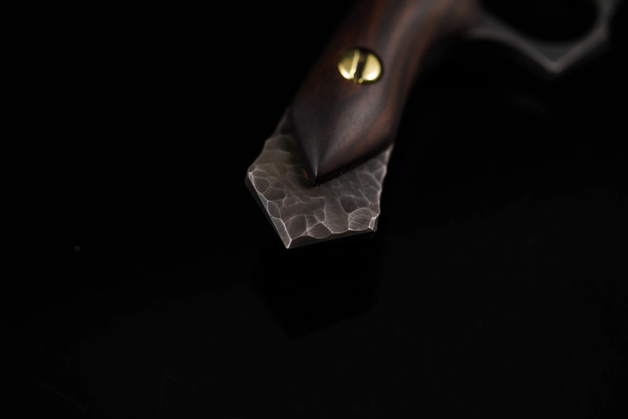 Knapped Ebony Knuckler