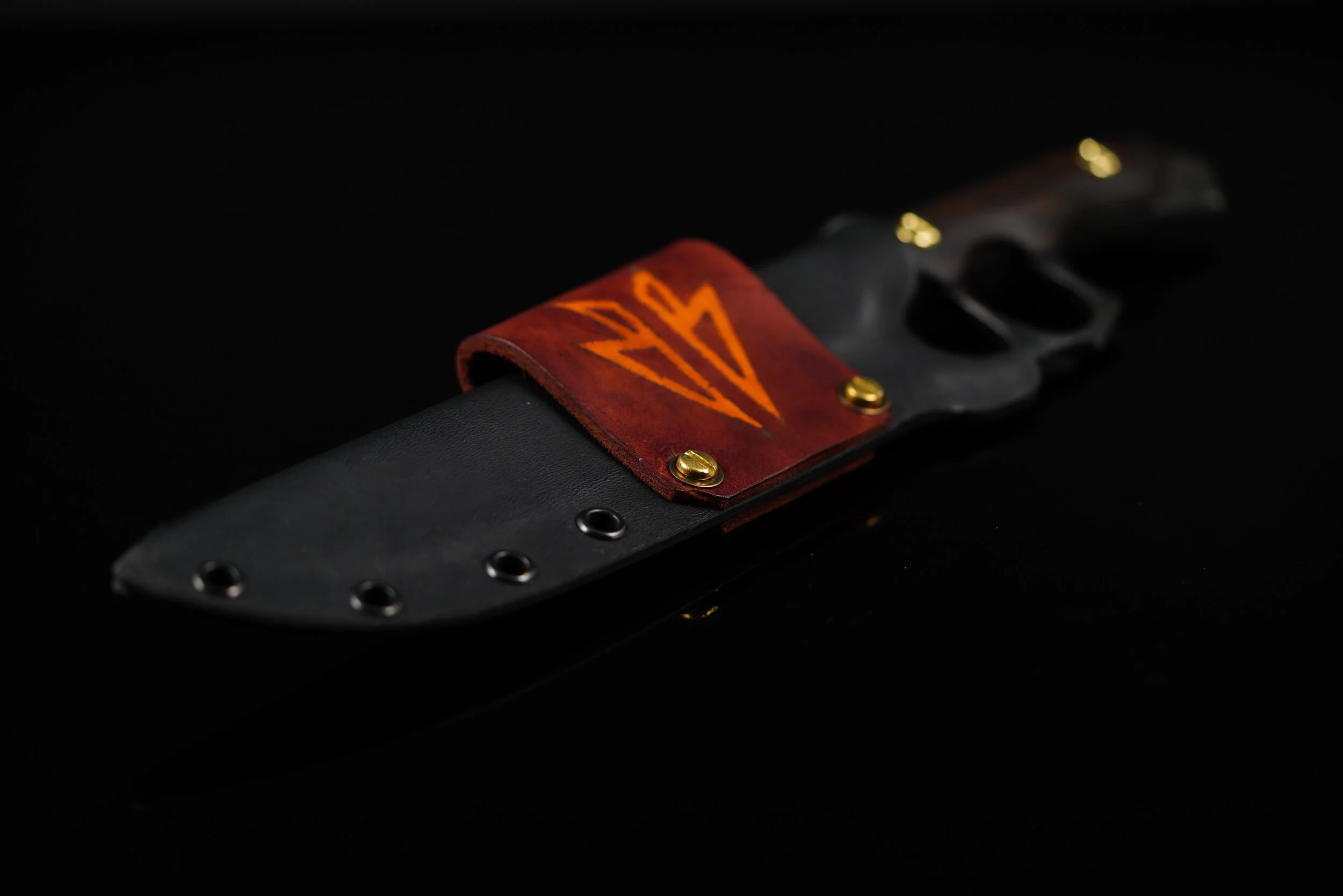 Knapped Ebony Knuckler