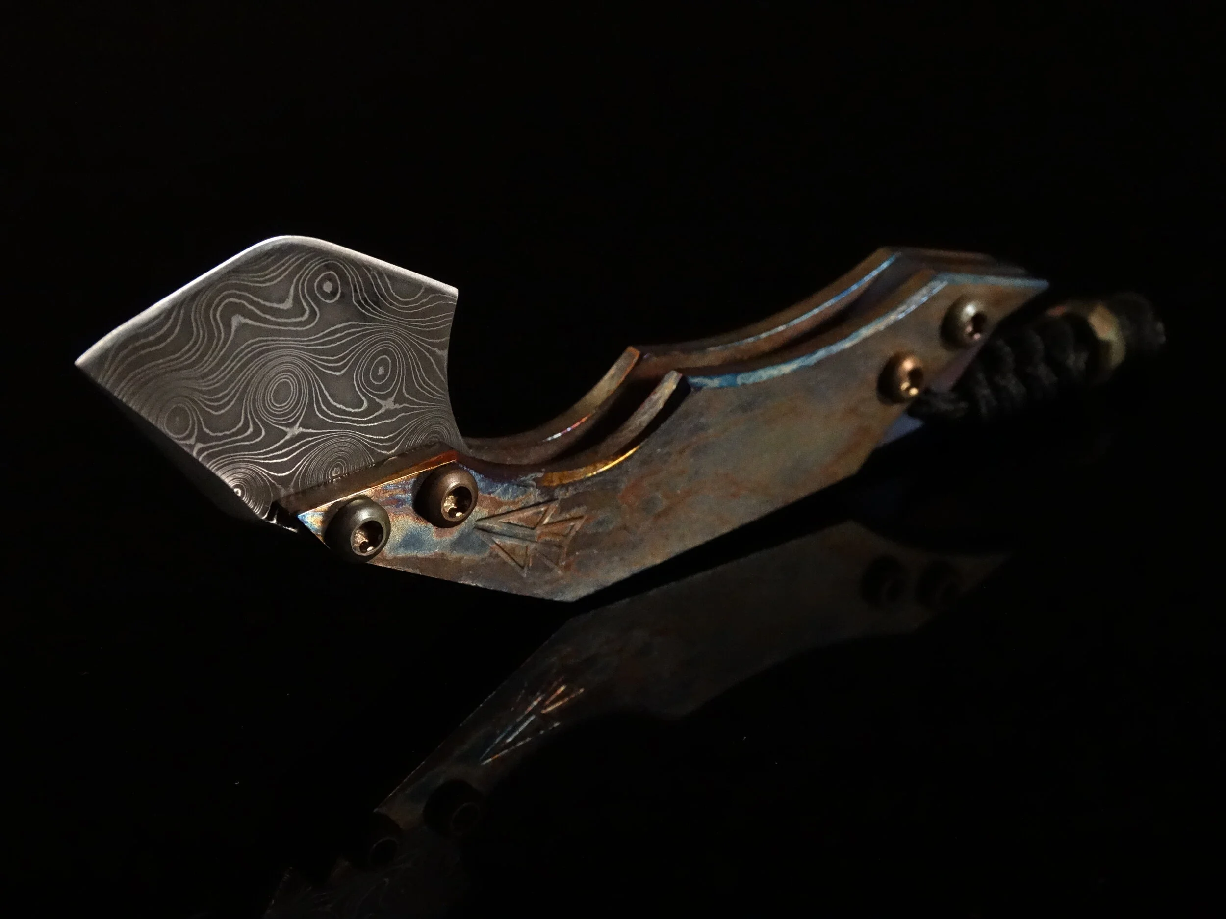 Damascus and Titanium Scralpel