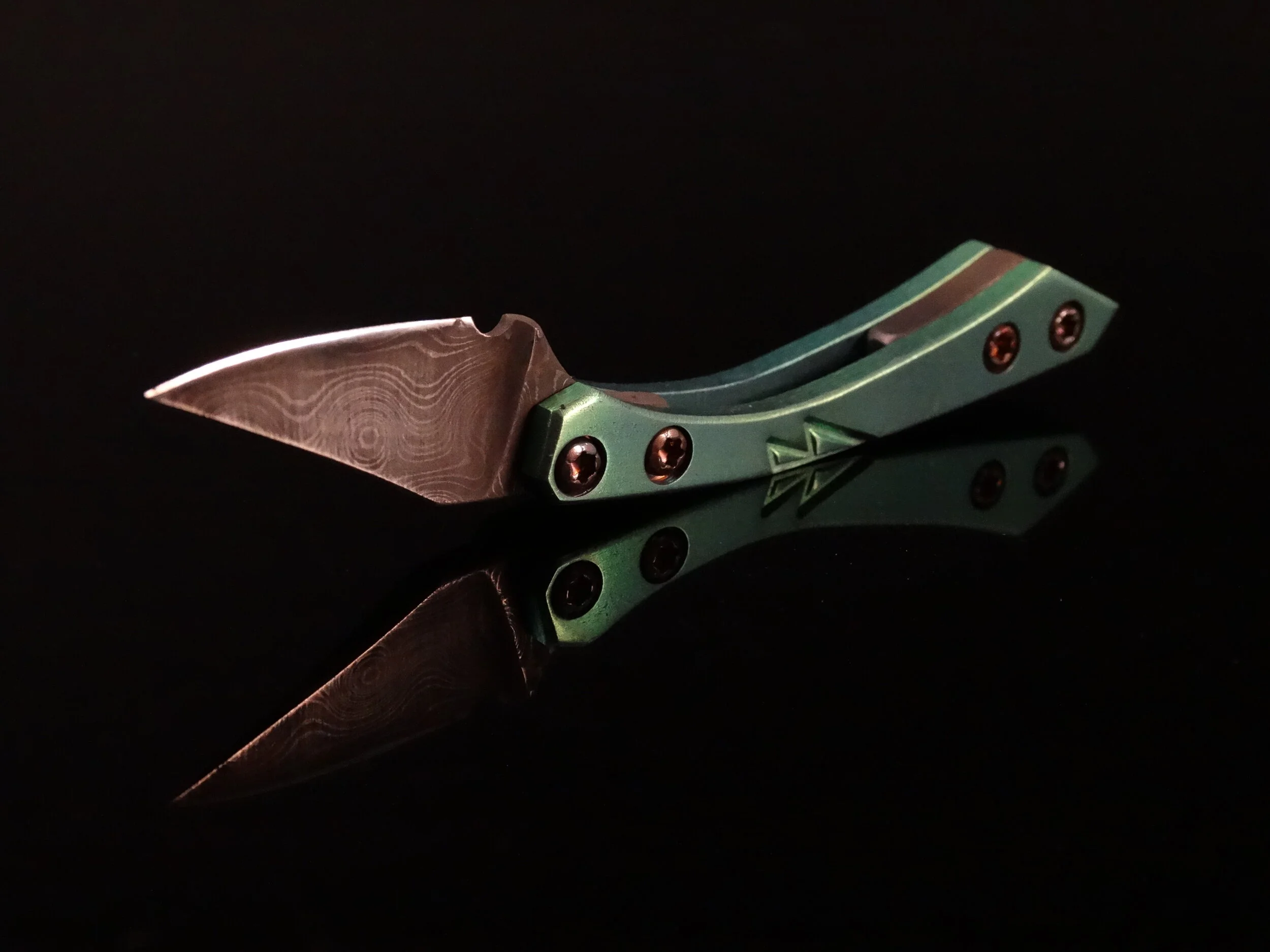 Damascus and Titanium Scralpel