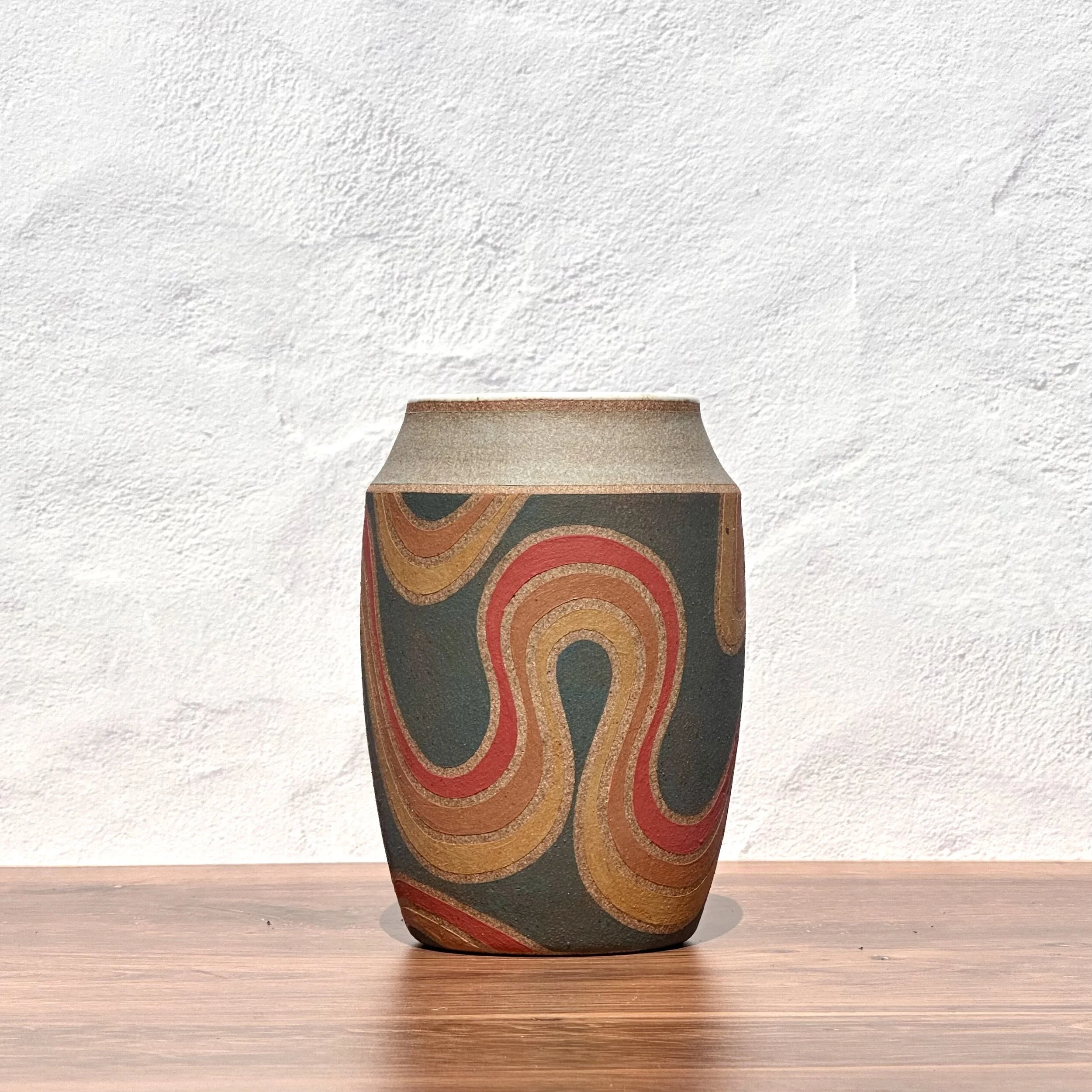 Retro Swirl Medium Vase