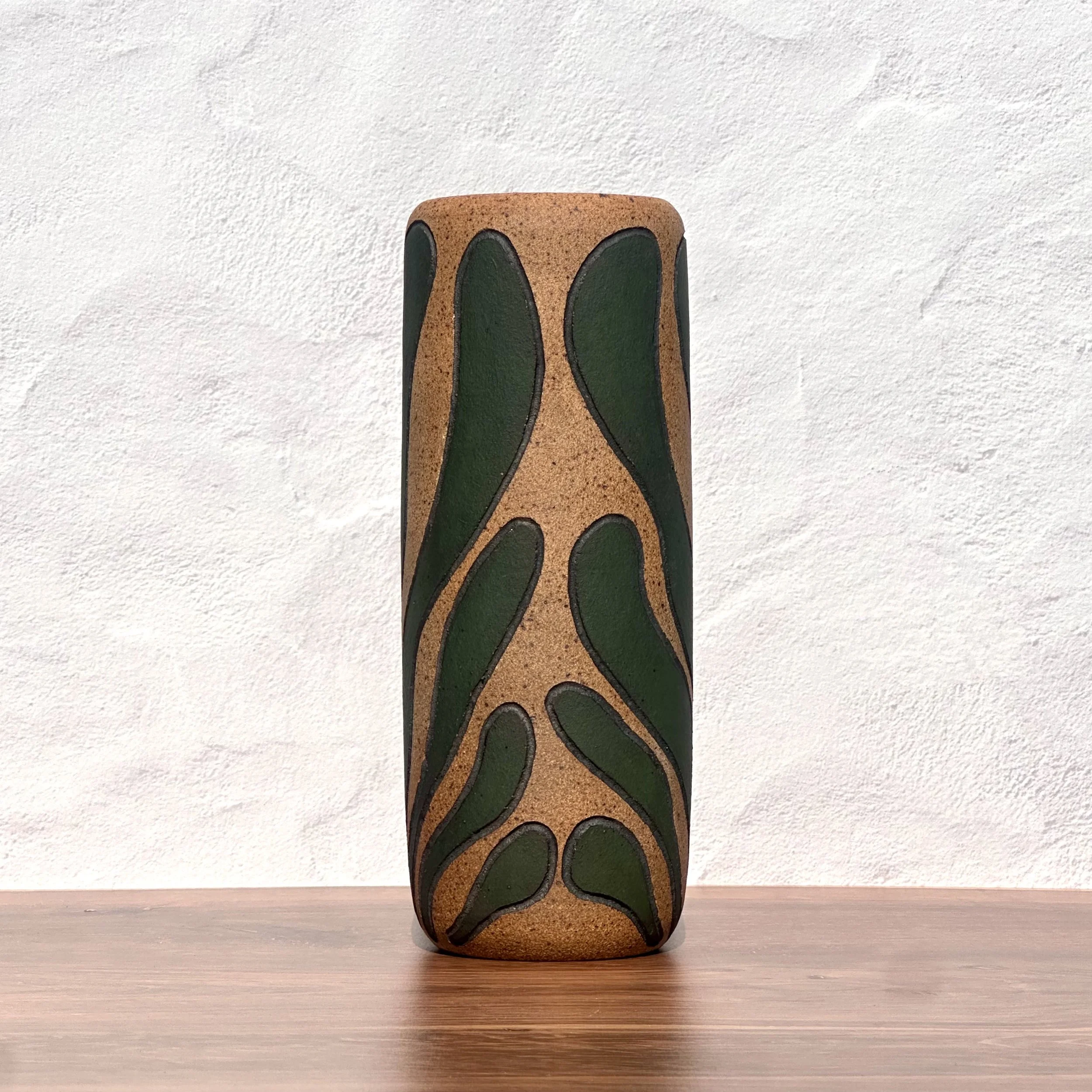 Floating Seaweed Straight Vase