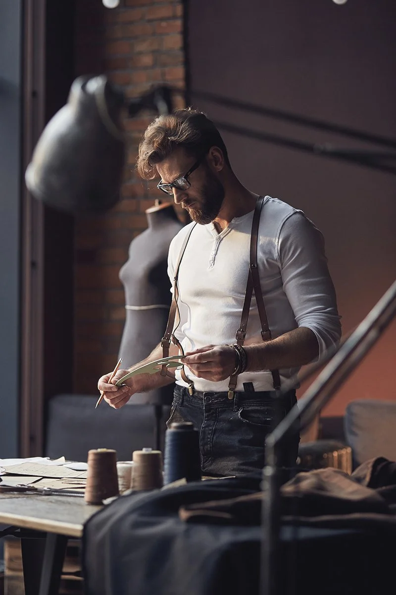 Dating Coaching - Dating Profiles for Men - AND, SWIPE RIGHT INC.
