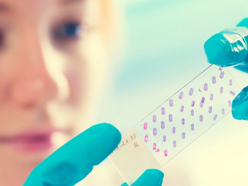 PATHOLOGYshutterstock_249240997+-+Copy.jpg