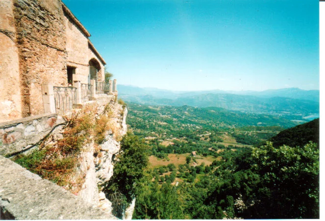 San Giovanni panorama bij Pietra Santa.jpg