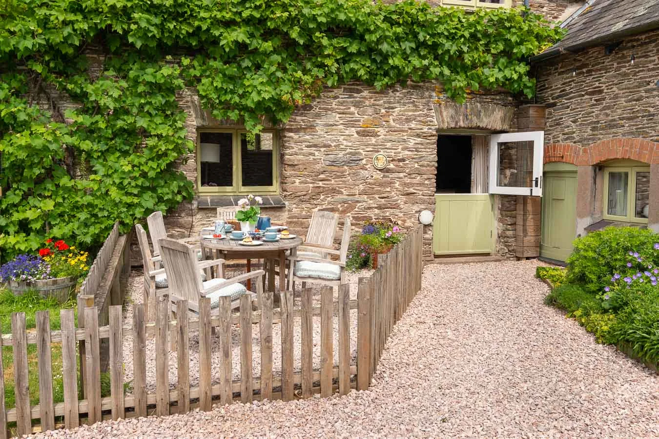 The Stalls Comfortable Holiday Cottage For 6 Flear Farm — Family
