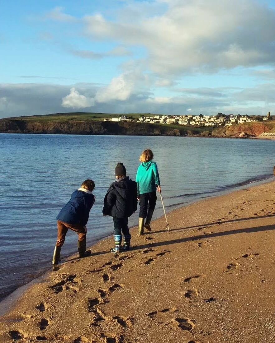 🩴
Make tracks on a Devon beach on your next @flearfarmcottages holiday🩴
Booking website 🔗 in bio

#southmiltonsands #ntsouthwest
#springbreaks2024 #Devonbeachholidays
@premiercottages @aaratedtrips @tinytravelship @visitsouthdevon