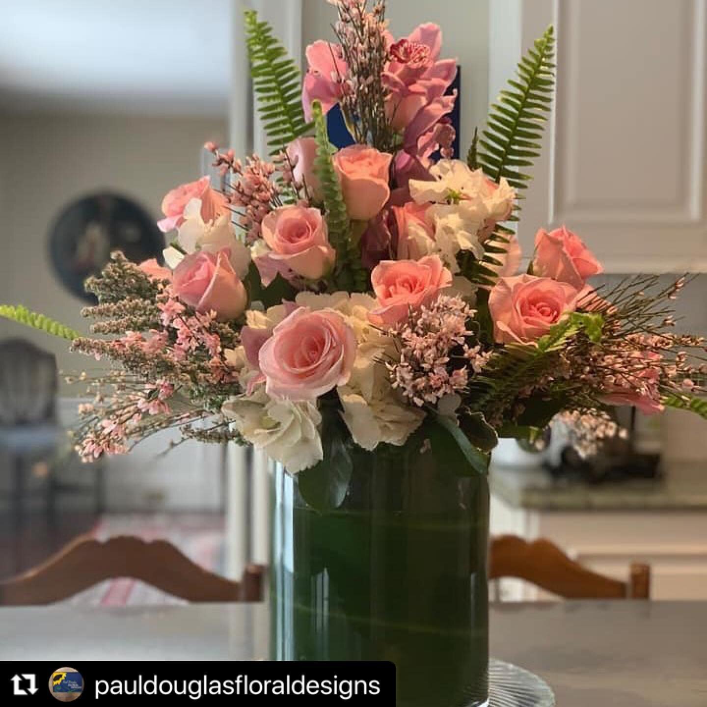 @pauldouglasfloraldesigns 
・・・
Received a photo from dear friends/client of flowers at there home we sent yesterday- Thank you ! #flowers #flowersofinstagram #cylinder #cybidiumorchids #roses🌹 #hydrangea #florist #floristsofinstagram #cohasset250 #c