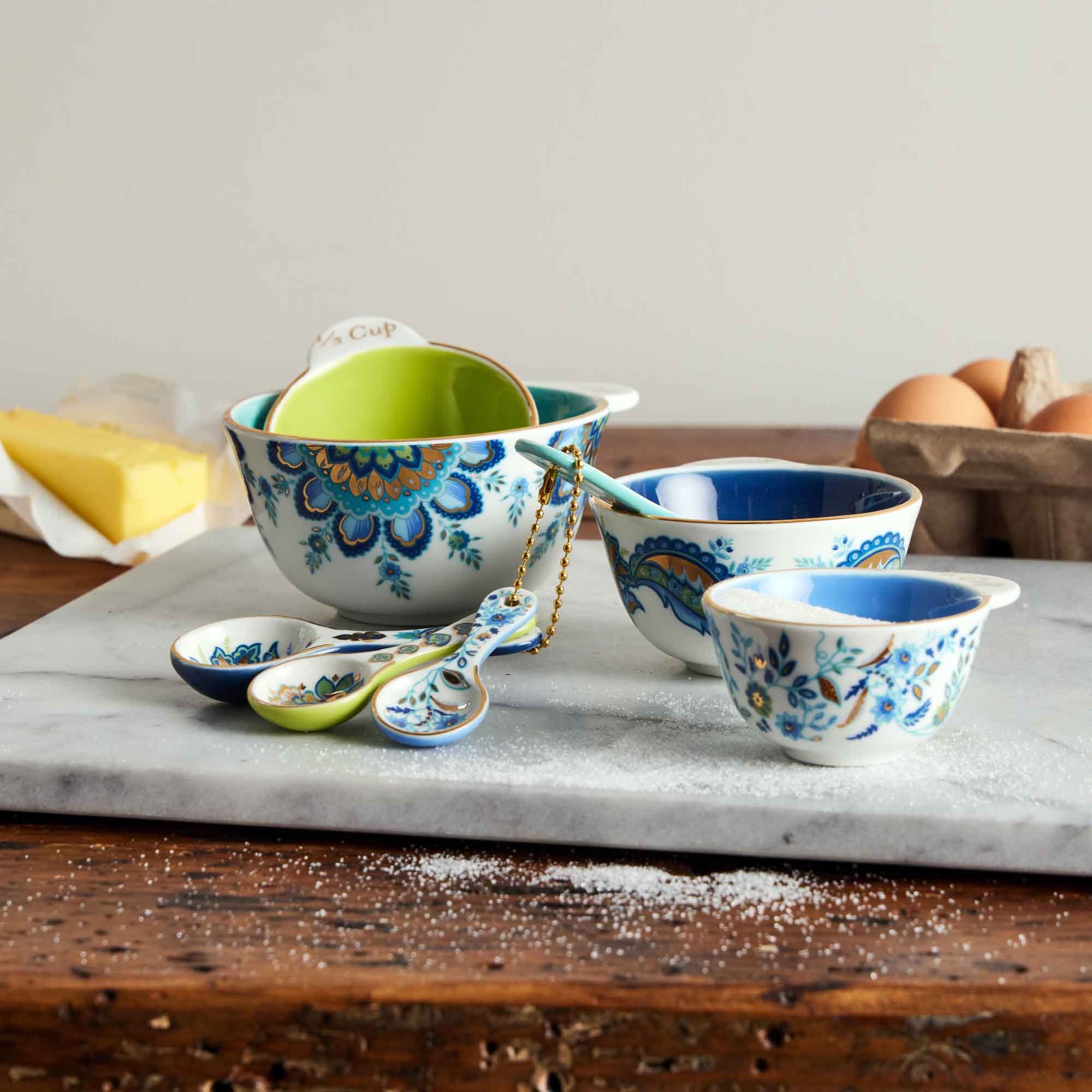 bundles-elegant-measuring-set-ceramics-Mary-DiSomma-on-wood-table-SQ.jpg