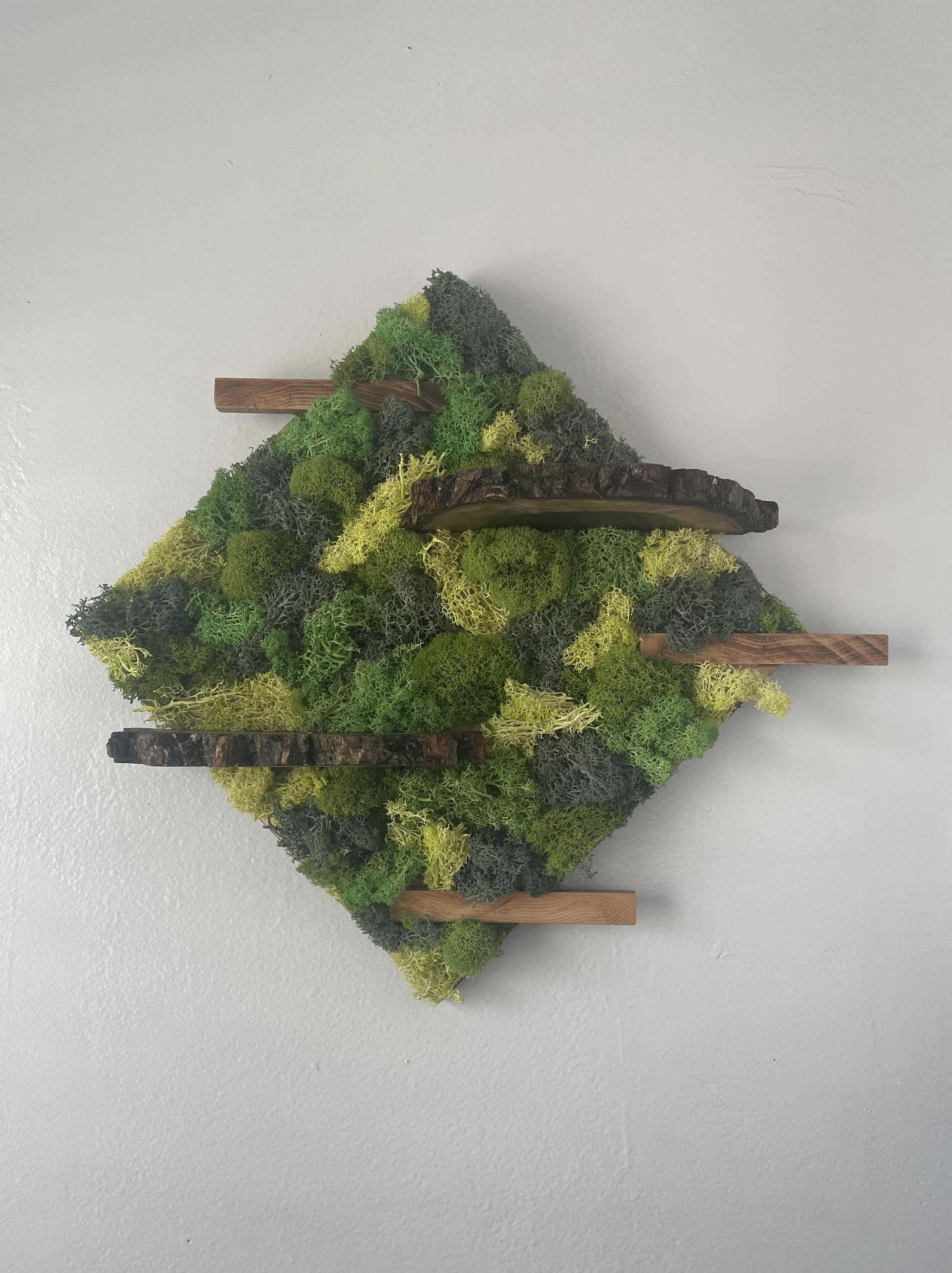Floating shelf_2.jpg