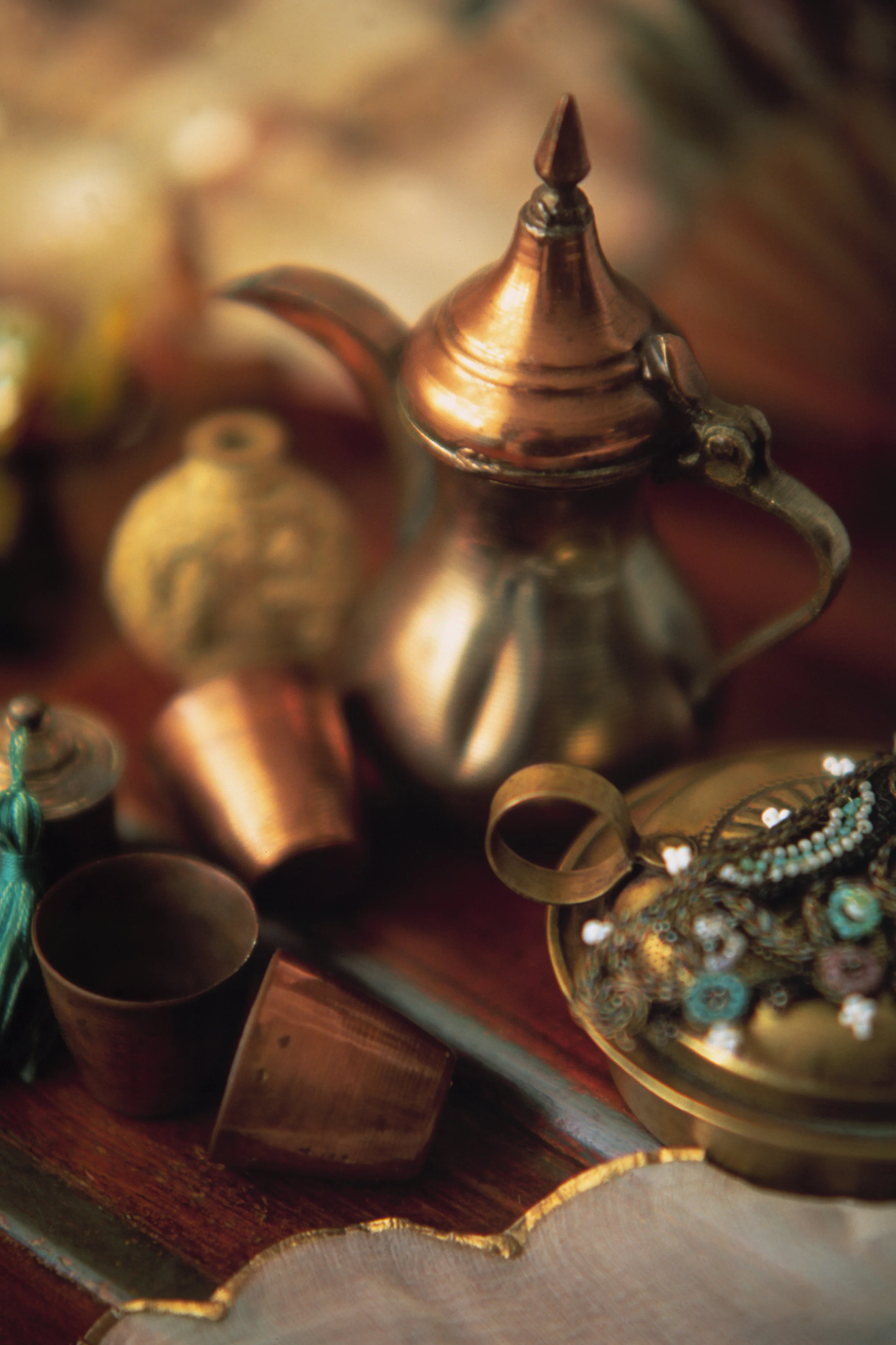 Naumkeg Copper tea pot.jpg