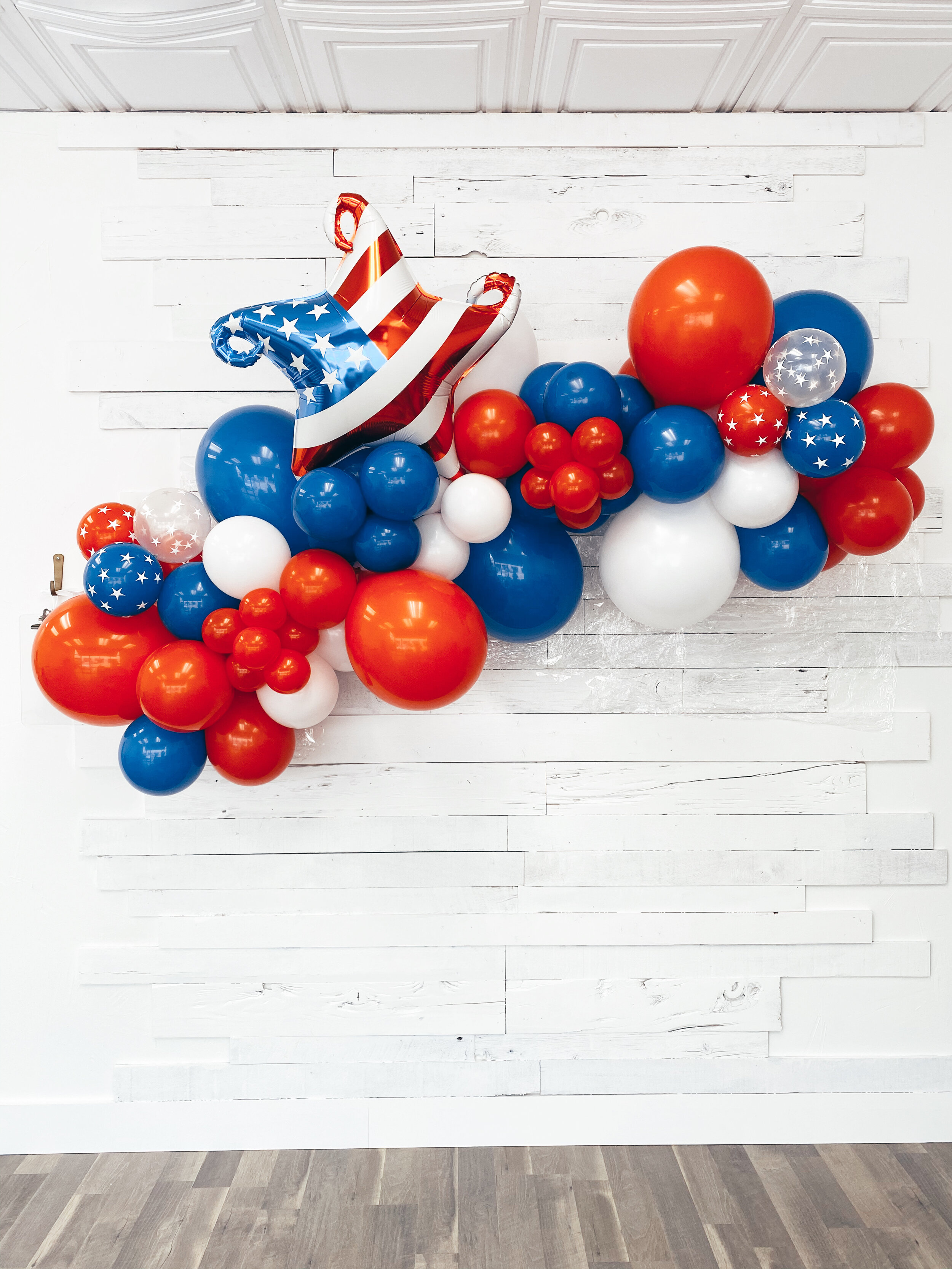 Red, White and Blue Grab and Go Balloon Garland