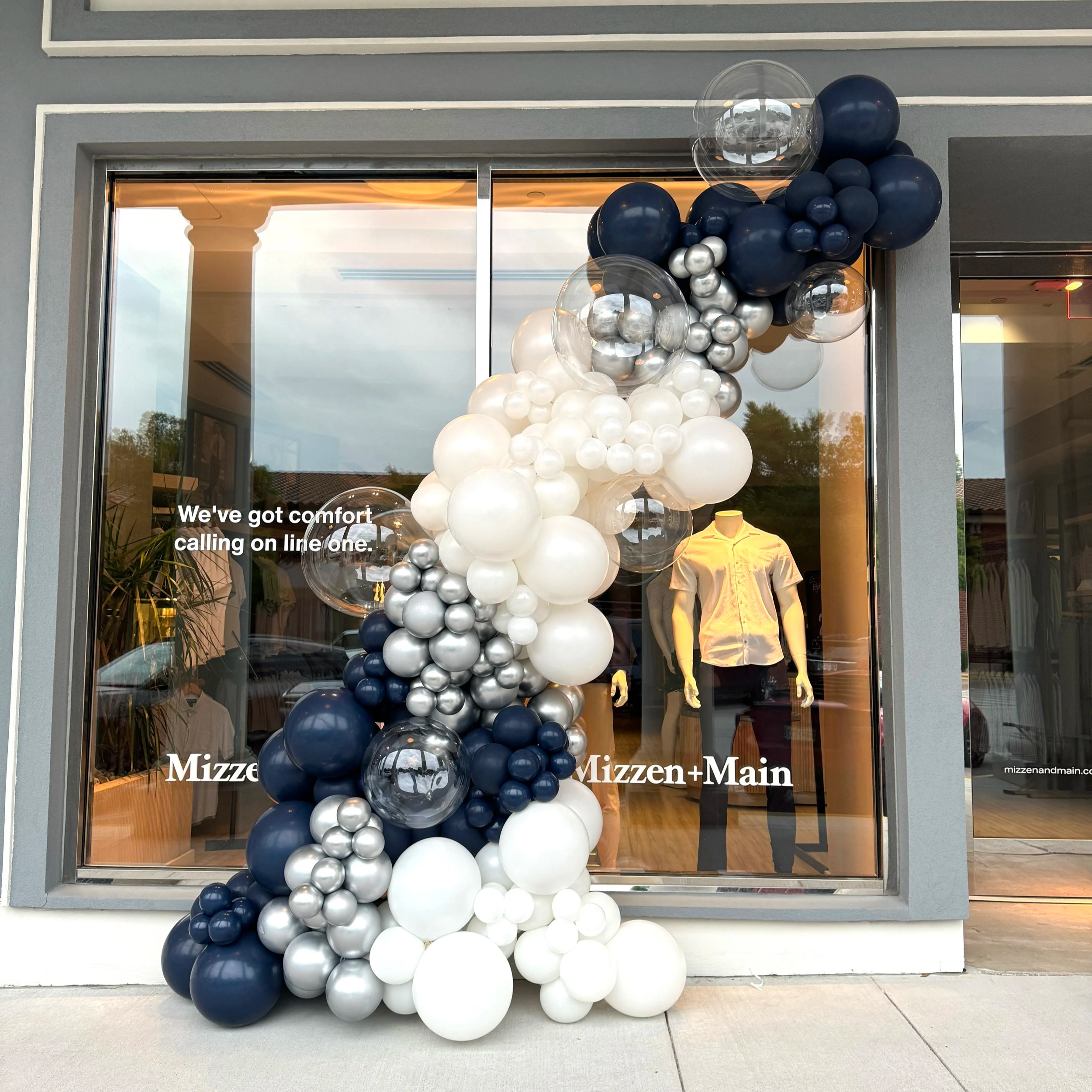 Grand Opening Balloon Decor Ideas That Attract Customers and Create Buzz