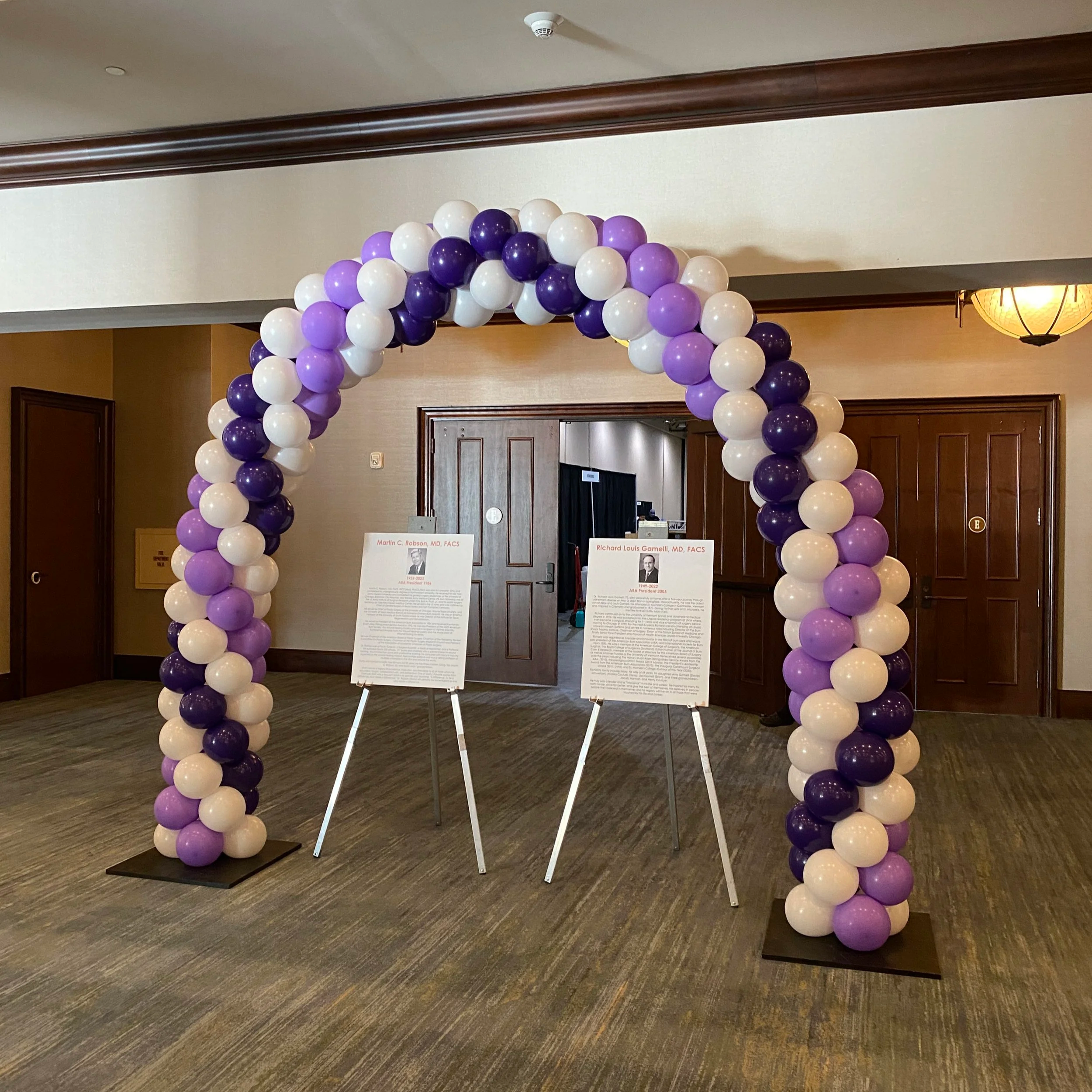 purplespiralballoonarch.png