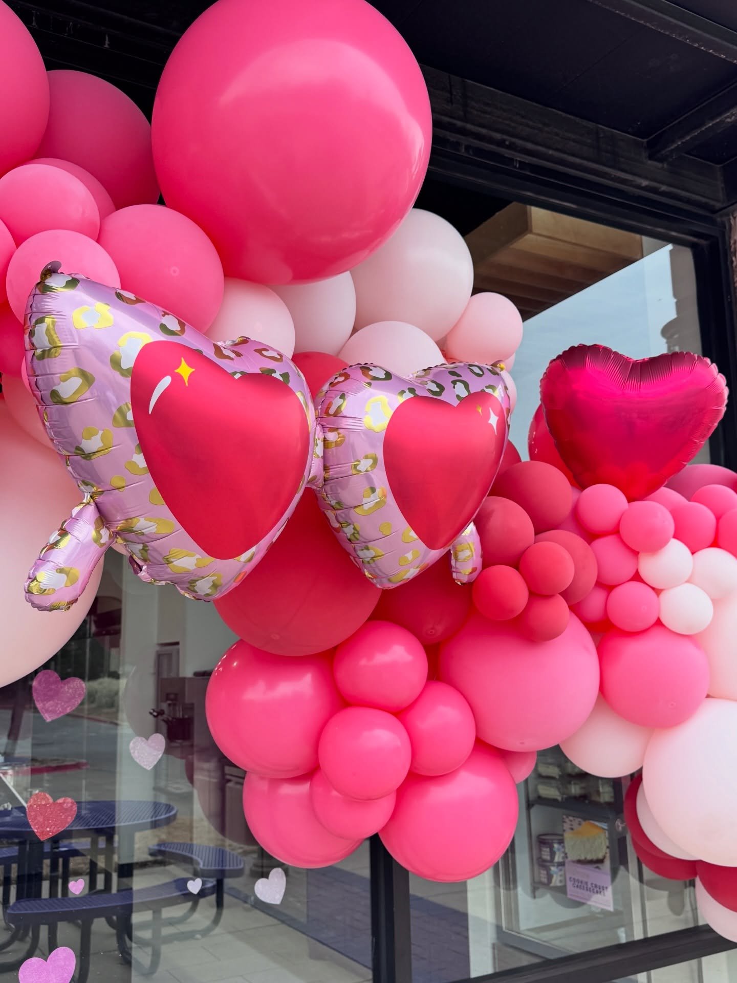 Love is in the air&hellip; and in the cookies 💕🍪

We had the sweetest time partnering with @thecookiebar.tx to bring a little extra Valentine&rsquo;s magic to our community! Nothing makes us happier than celebrating local love stories and small bus