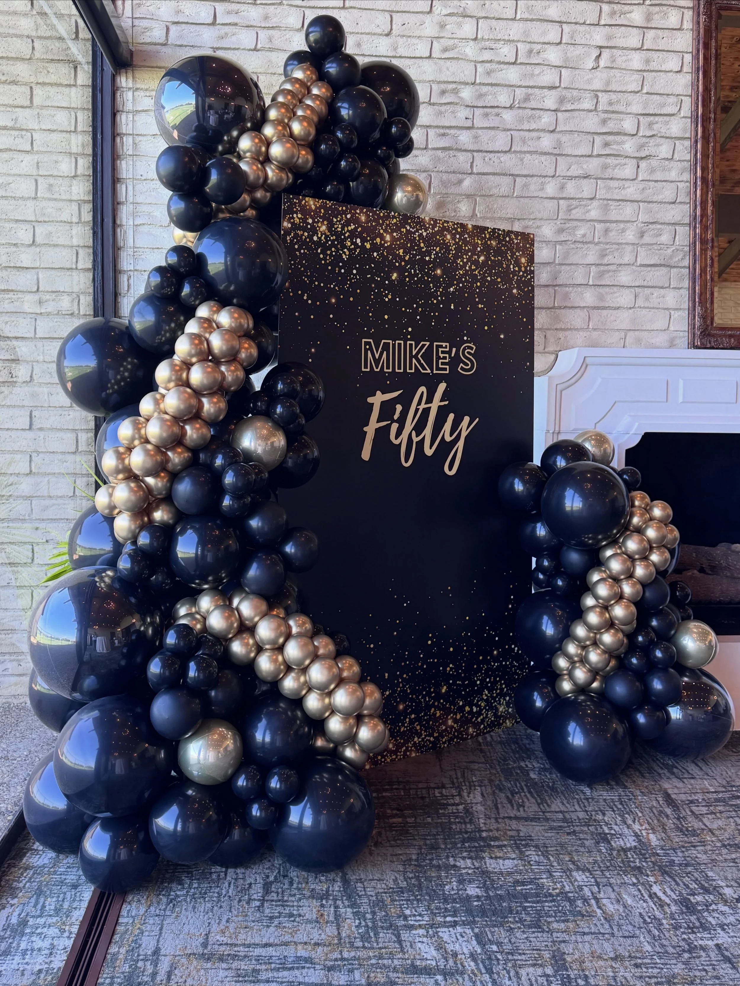 Who says balloons are just for kids?

Masculine birthday celebrations deserve d&eacute;cor that&rsquo;s just as elevated as the occasion. Whether it&rsquo;s a 30th, 40th, 50th, retirement, or a backyard gathering with friends, we create custom balloo